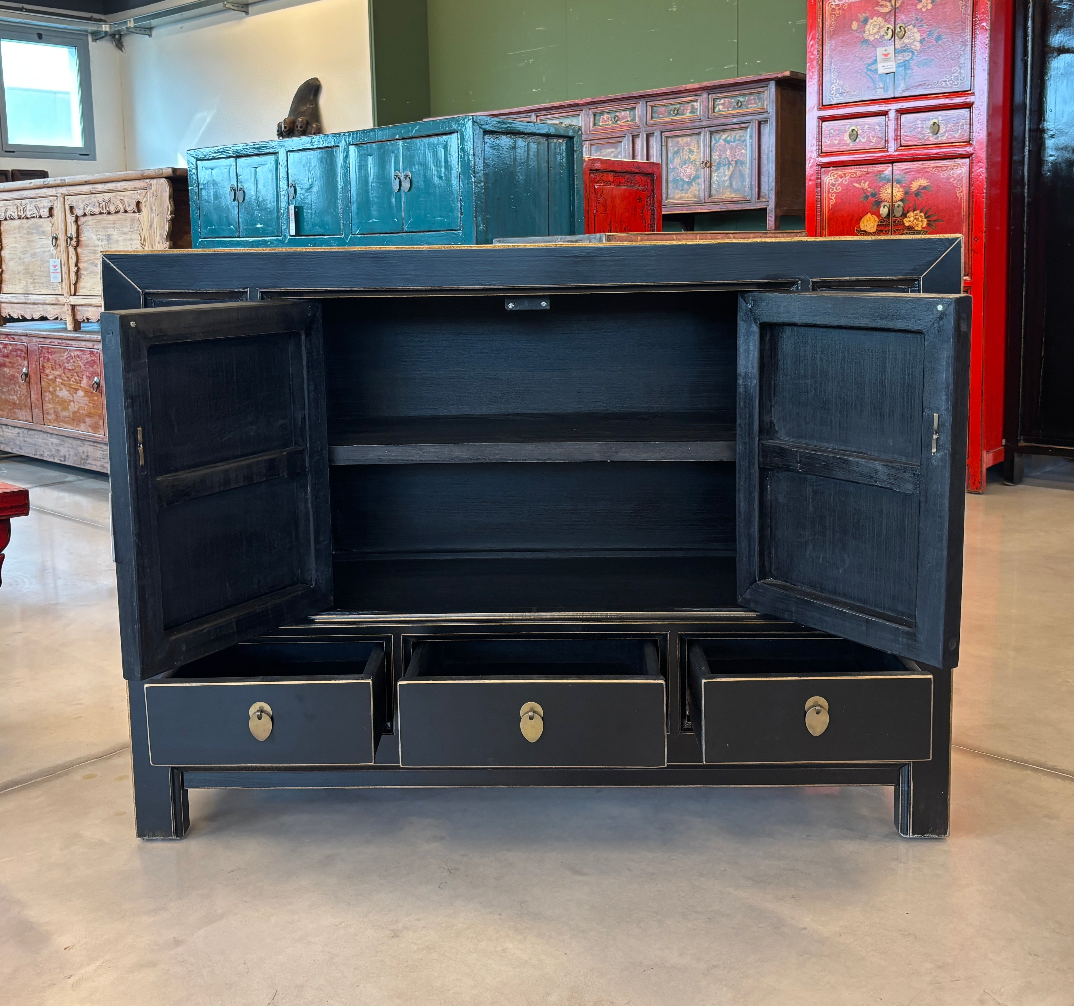 BUFFET DEL GANZU LACCA NERA