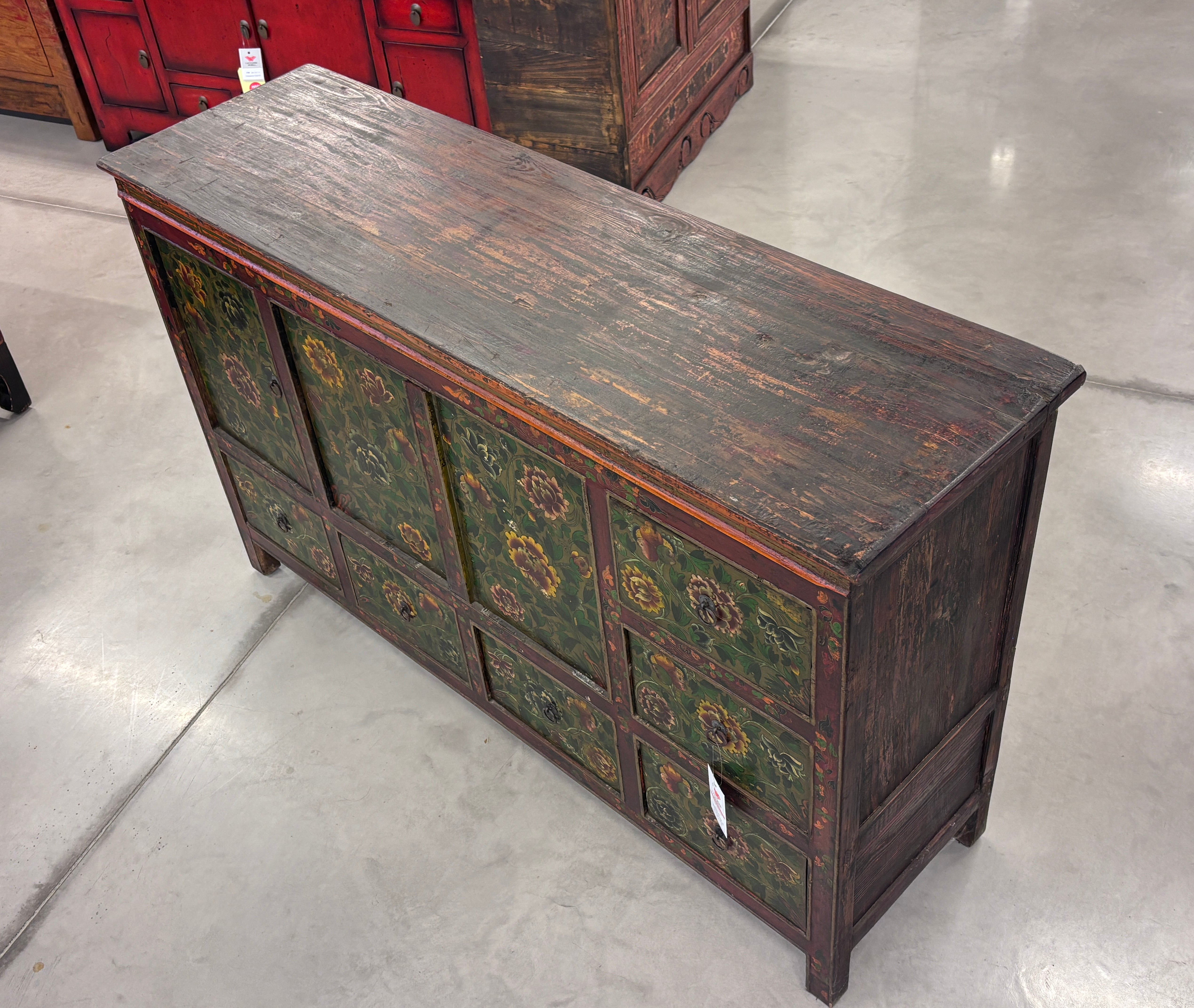CREDENZA TIBET