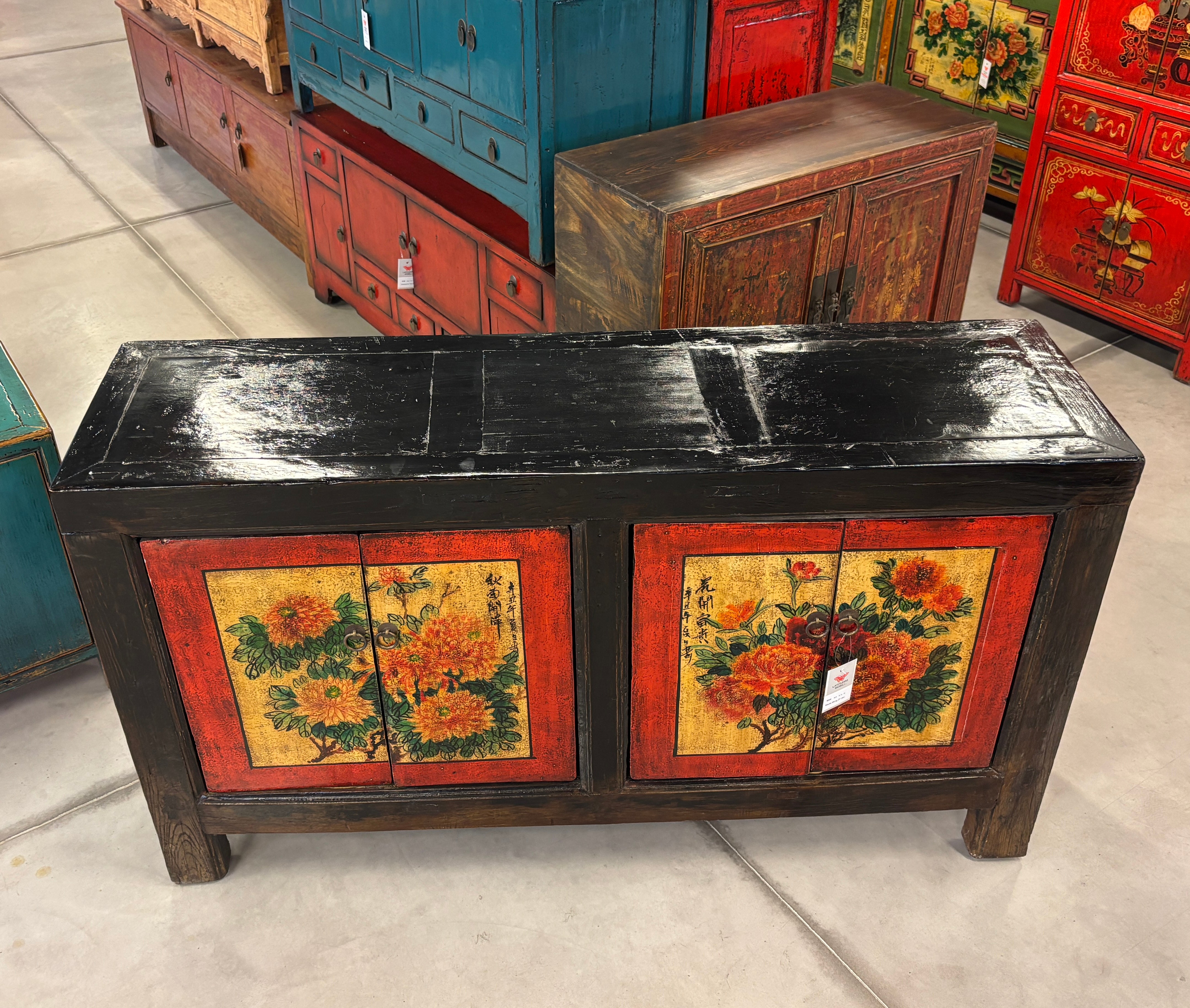 MADIA MONGOLIA IN LACCA DECORATA