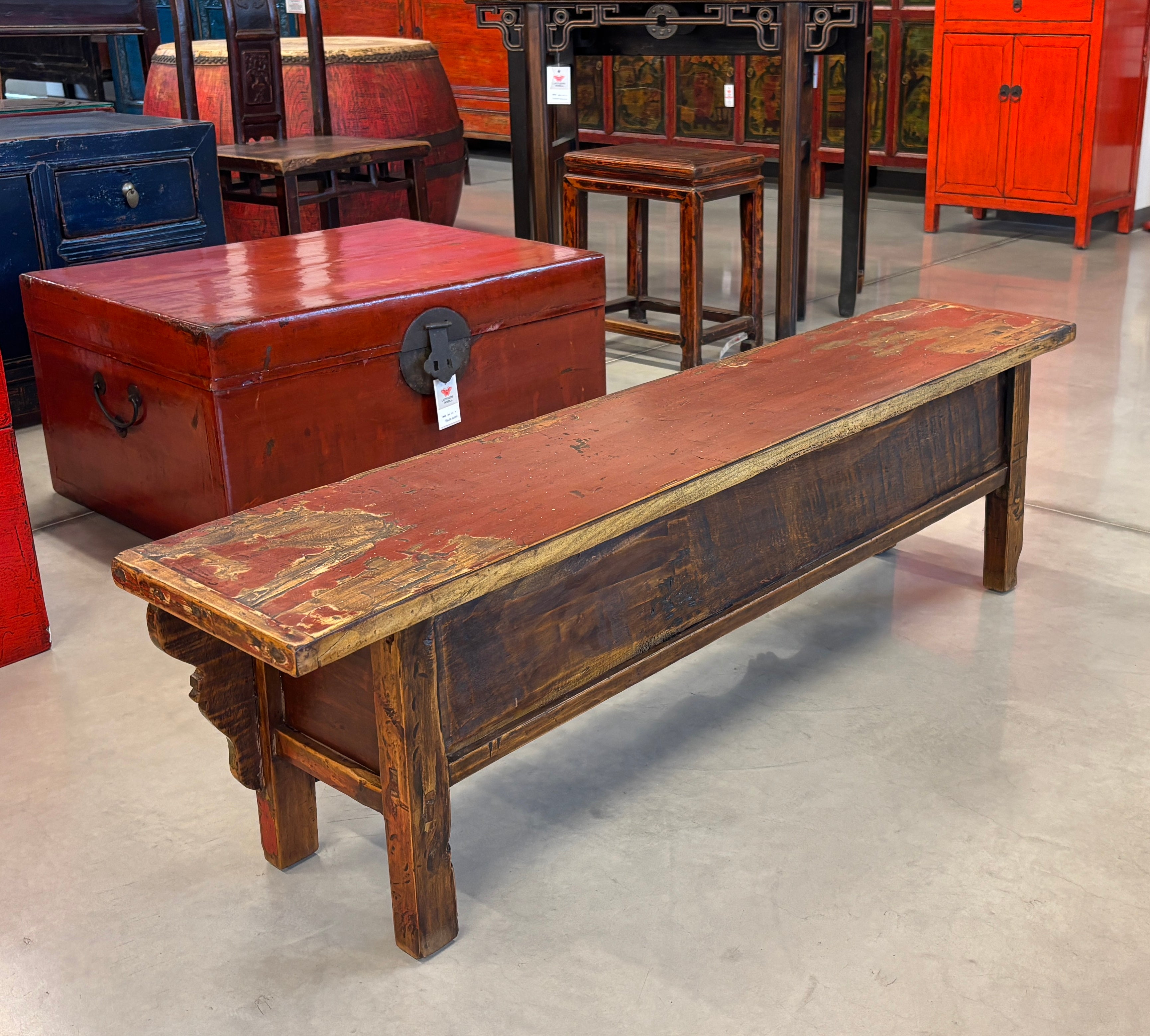 CASSAPANCA AD ALTARE DECORATA