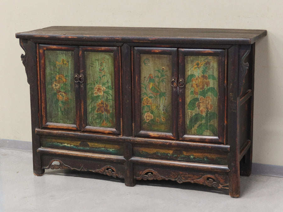 CREDENZA AD ALTARE IN LACCA DECORATA