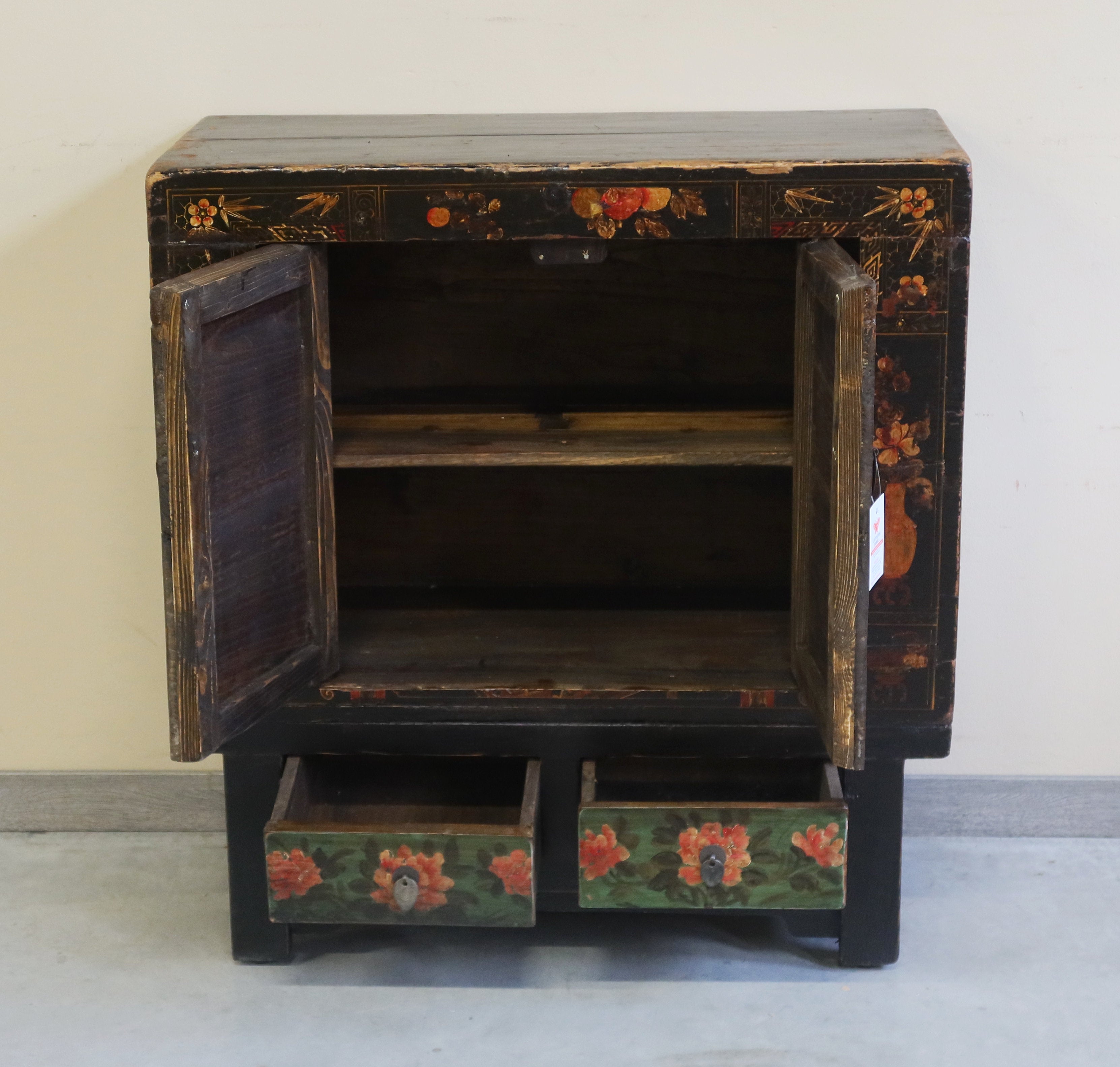 CREDENZINO CINESE OPERA DI PECHINO