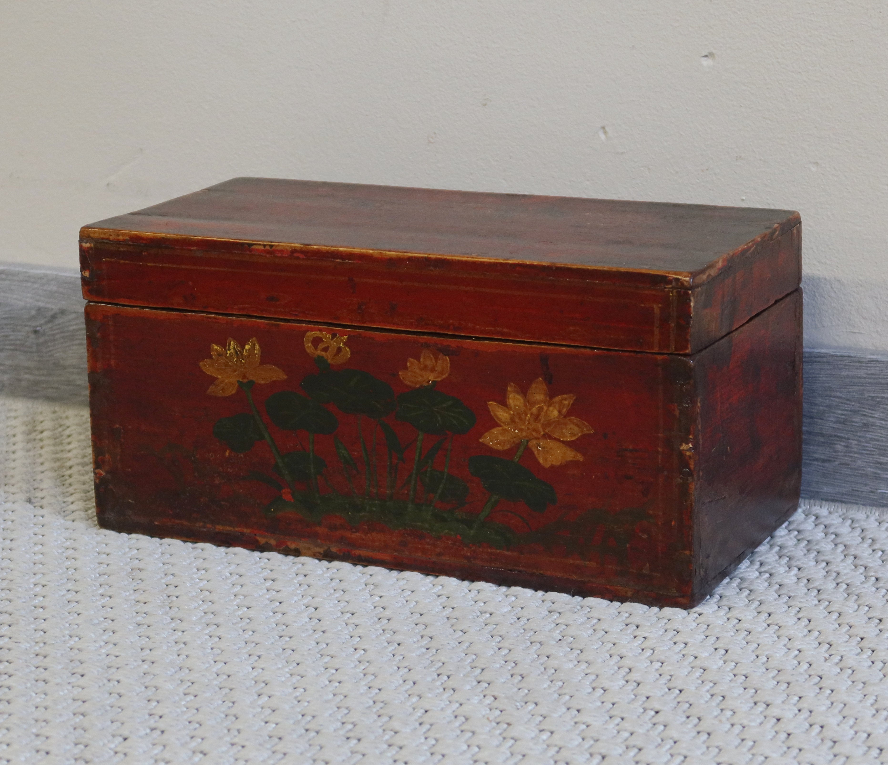 SCATOLA MONGOLIA DECORATA CON COPERCHIO