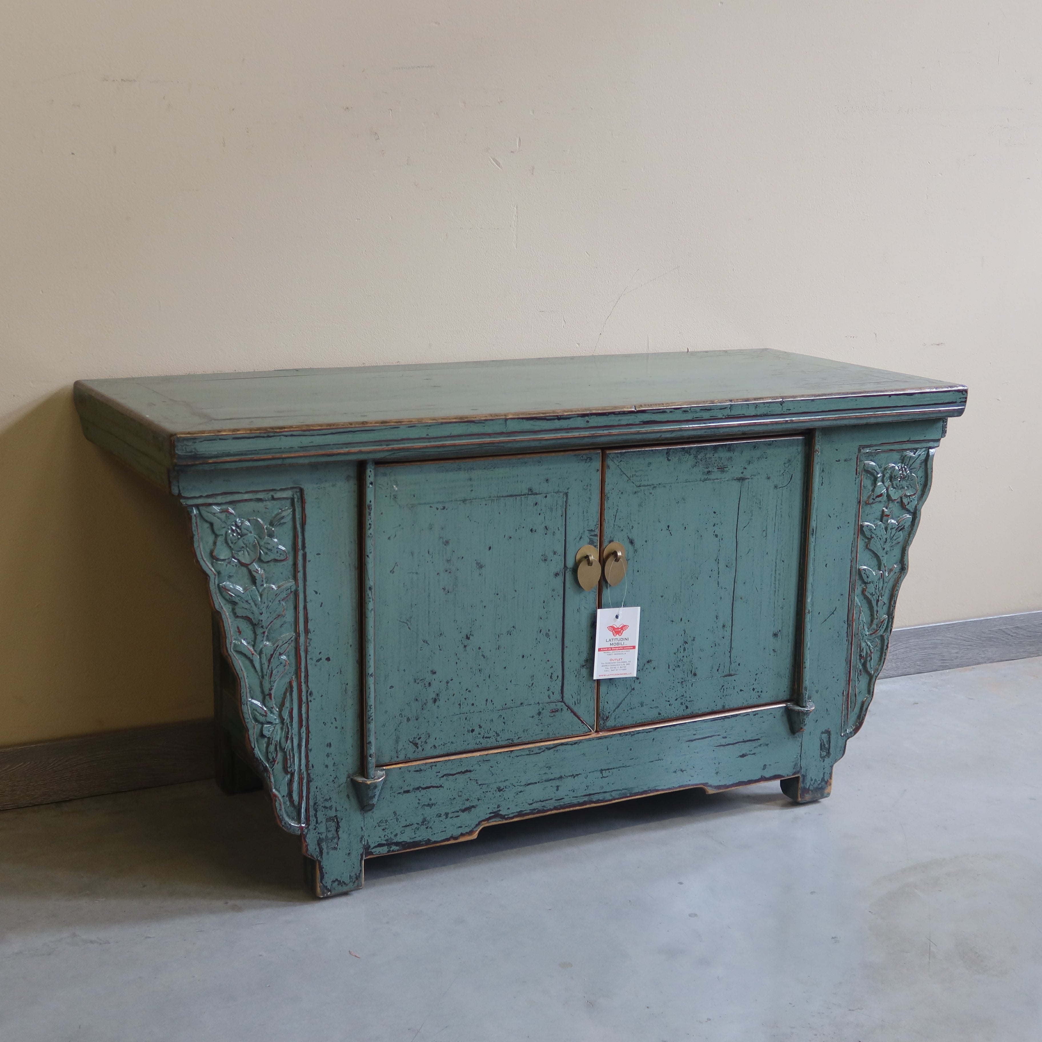 CASSAPANCA LACCATA AD ALTARE ALI INTAGLIATE