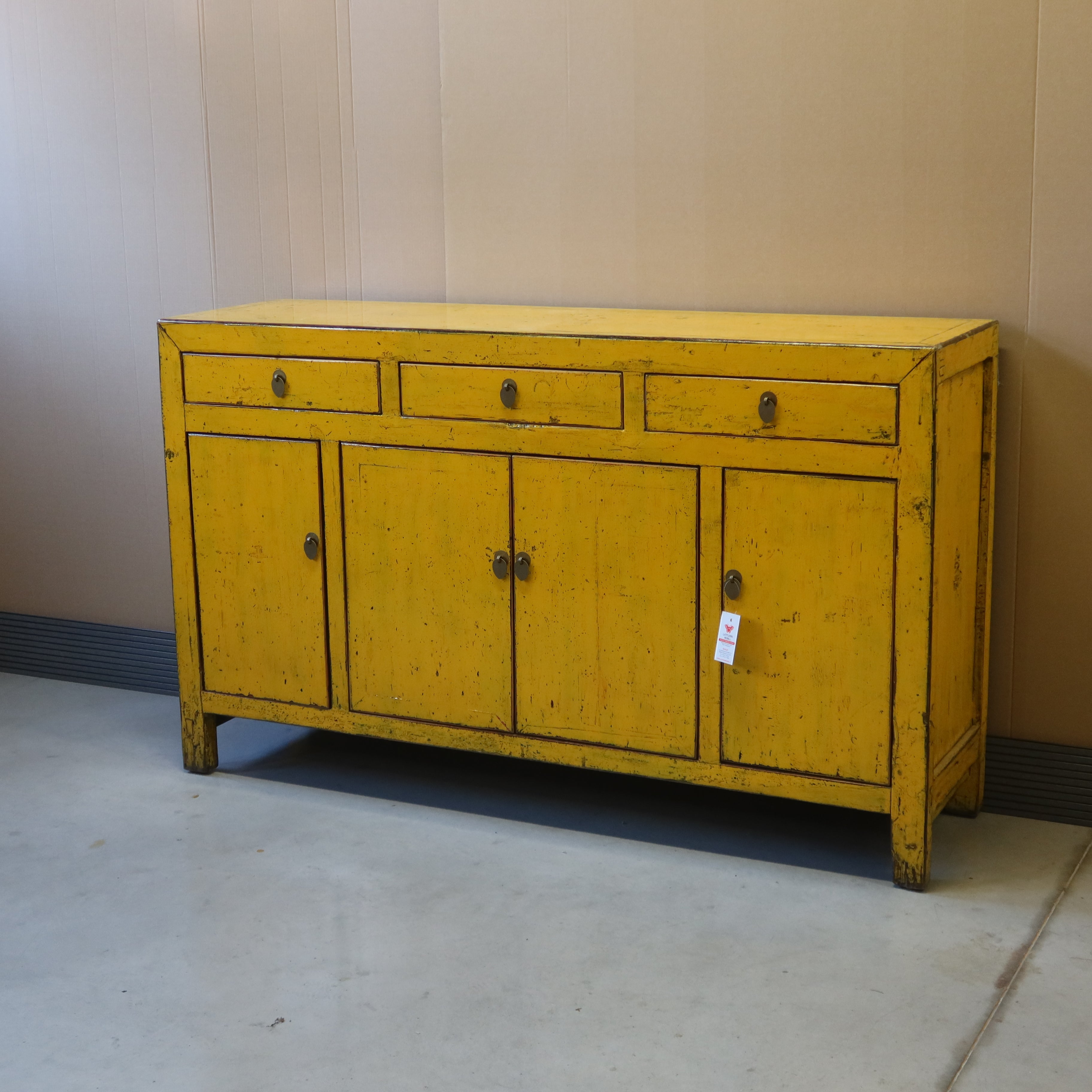 BUFFET CINESE DEL DONGBEI LACCA GIALLA