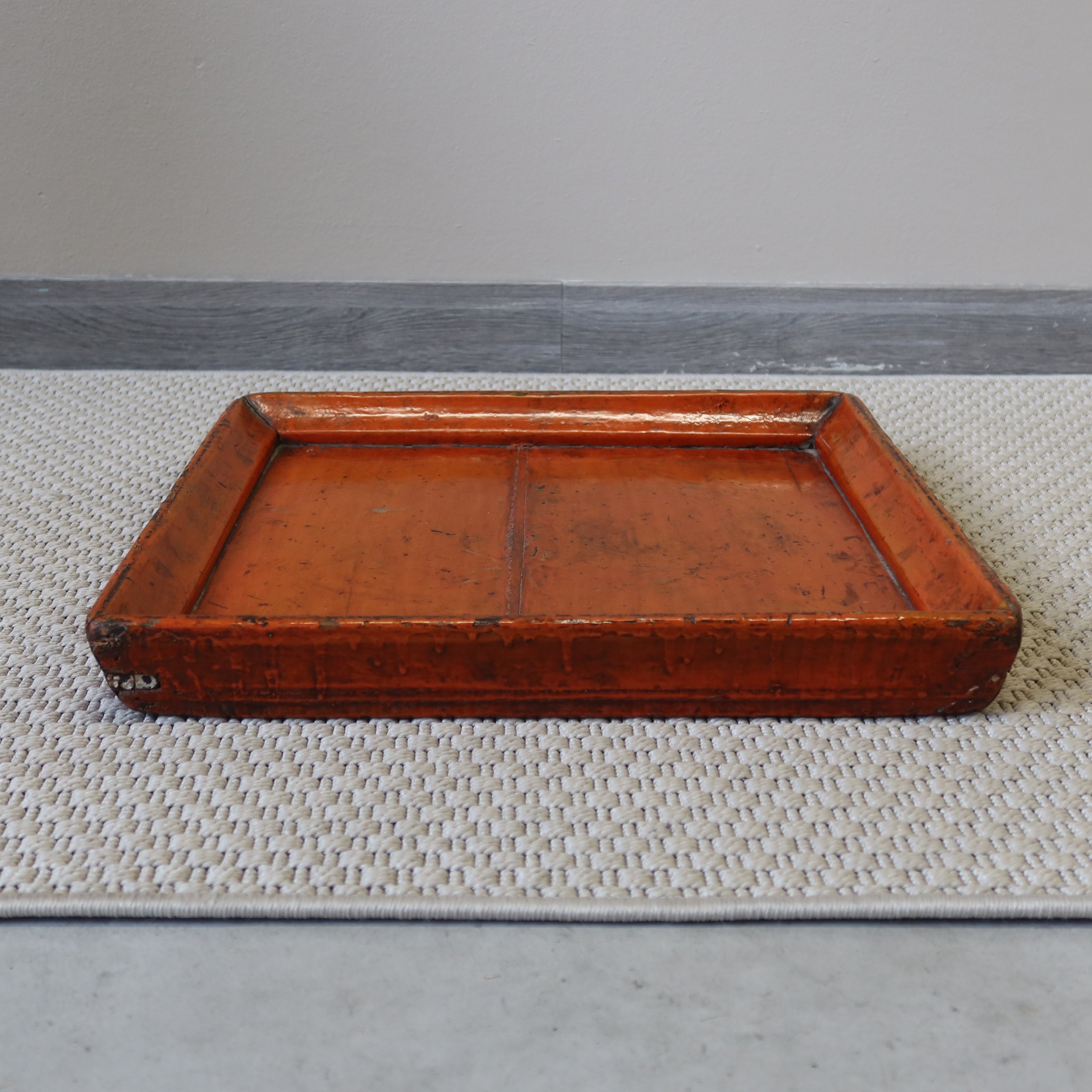 VASSOIO LIGNEO LACCA ARANCIO