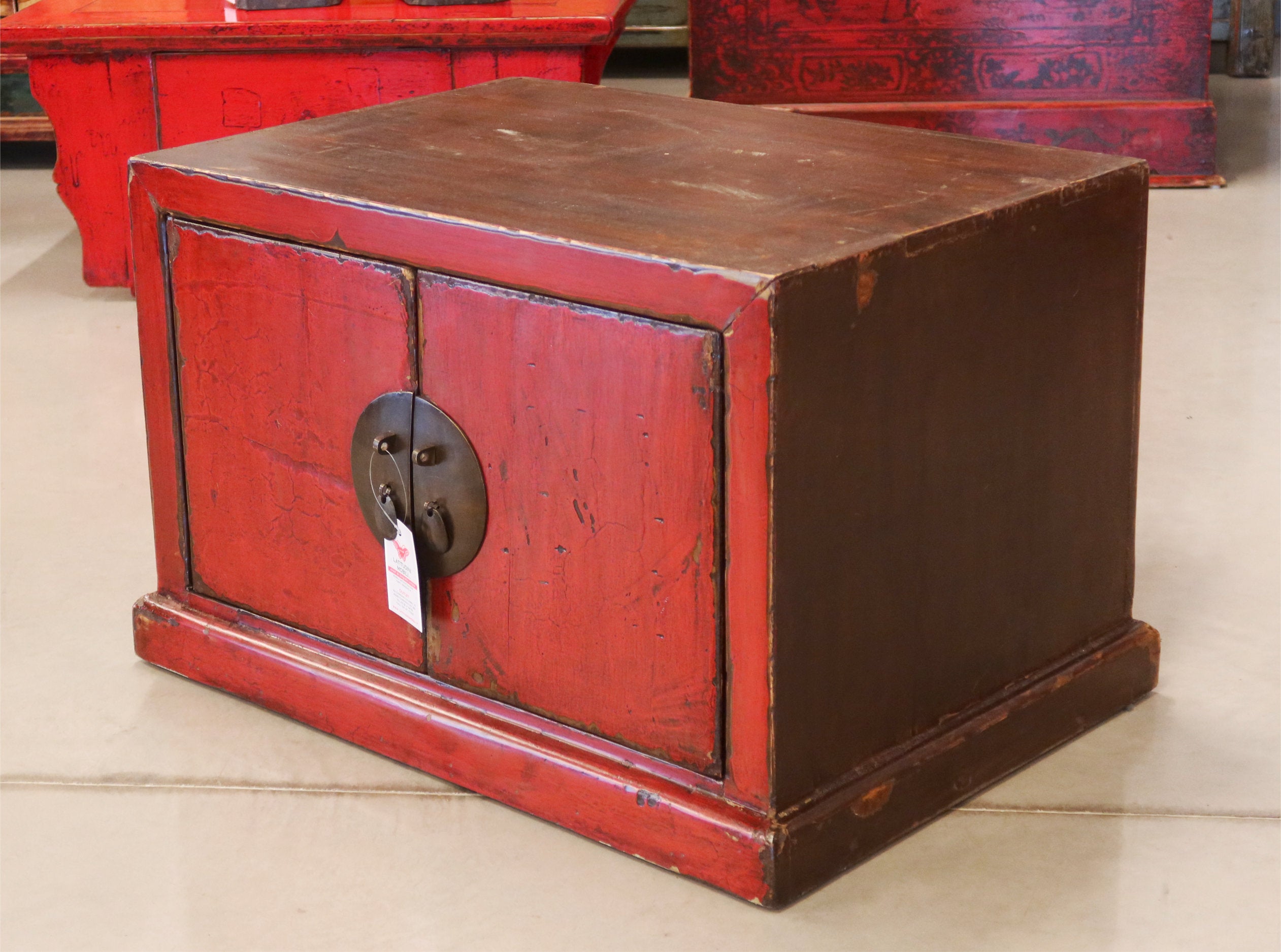 BAULE GANZU CON APERTURA FRONTALE