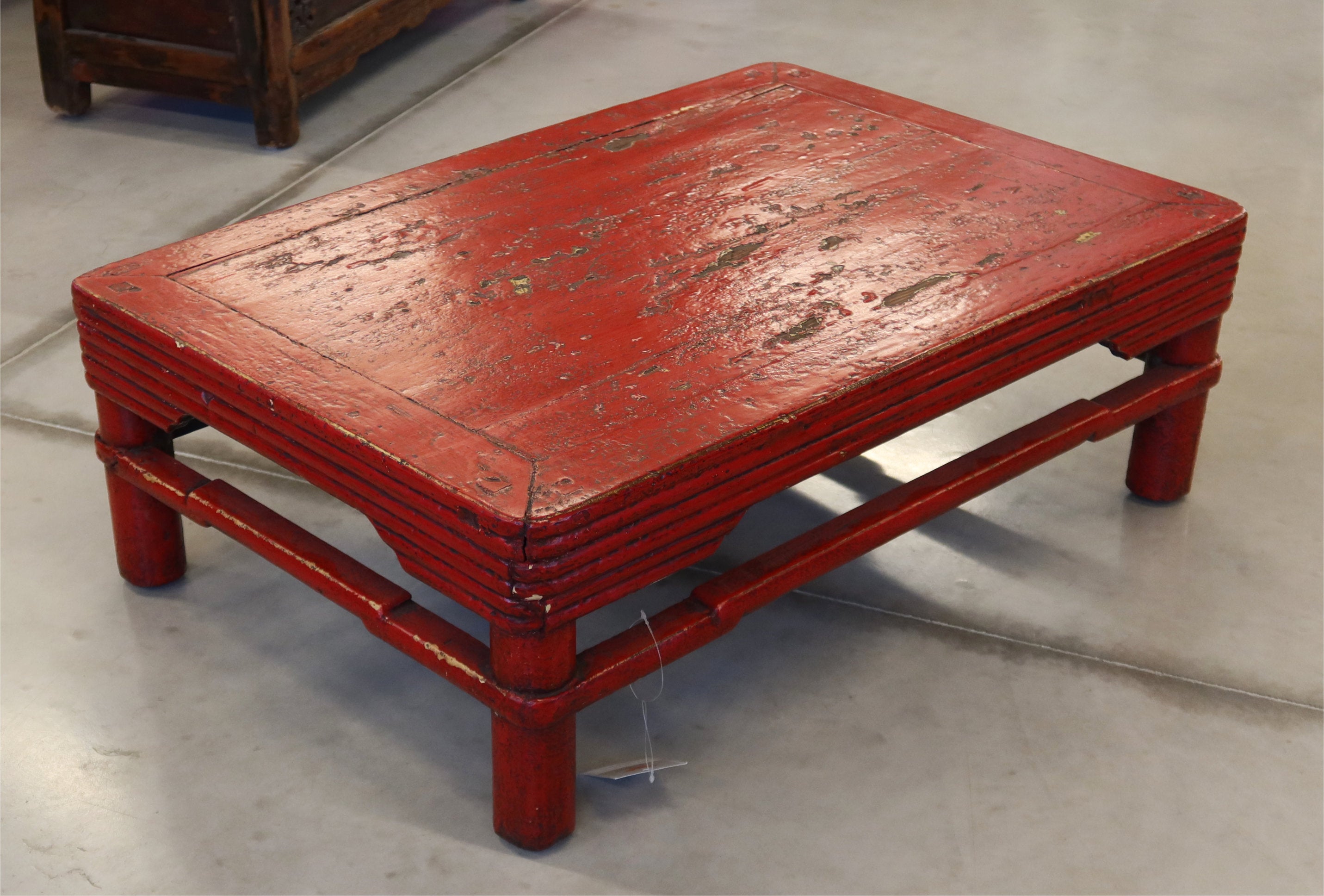 TAVOLINO CINESE LACCA ROSSA BORDO LISTELLATO