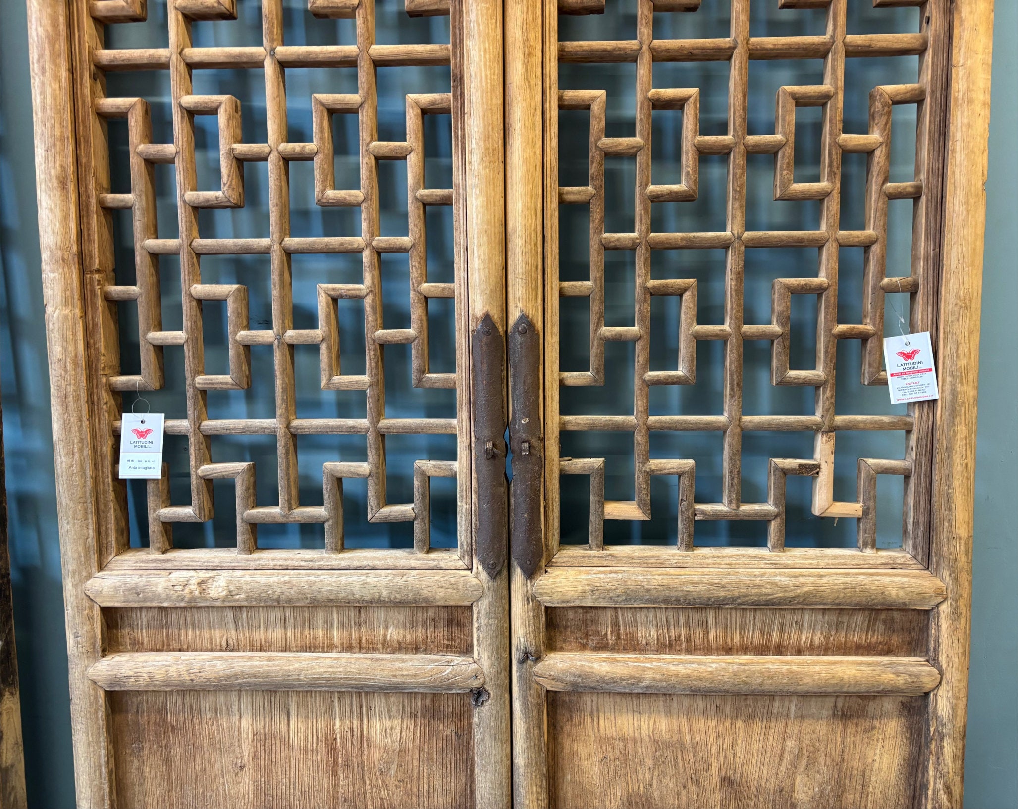 ANTE LIGNEE CON GRATA GEOMETRICA