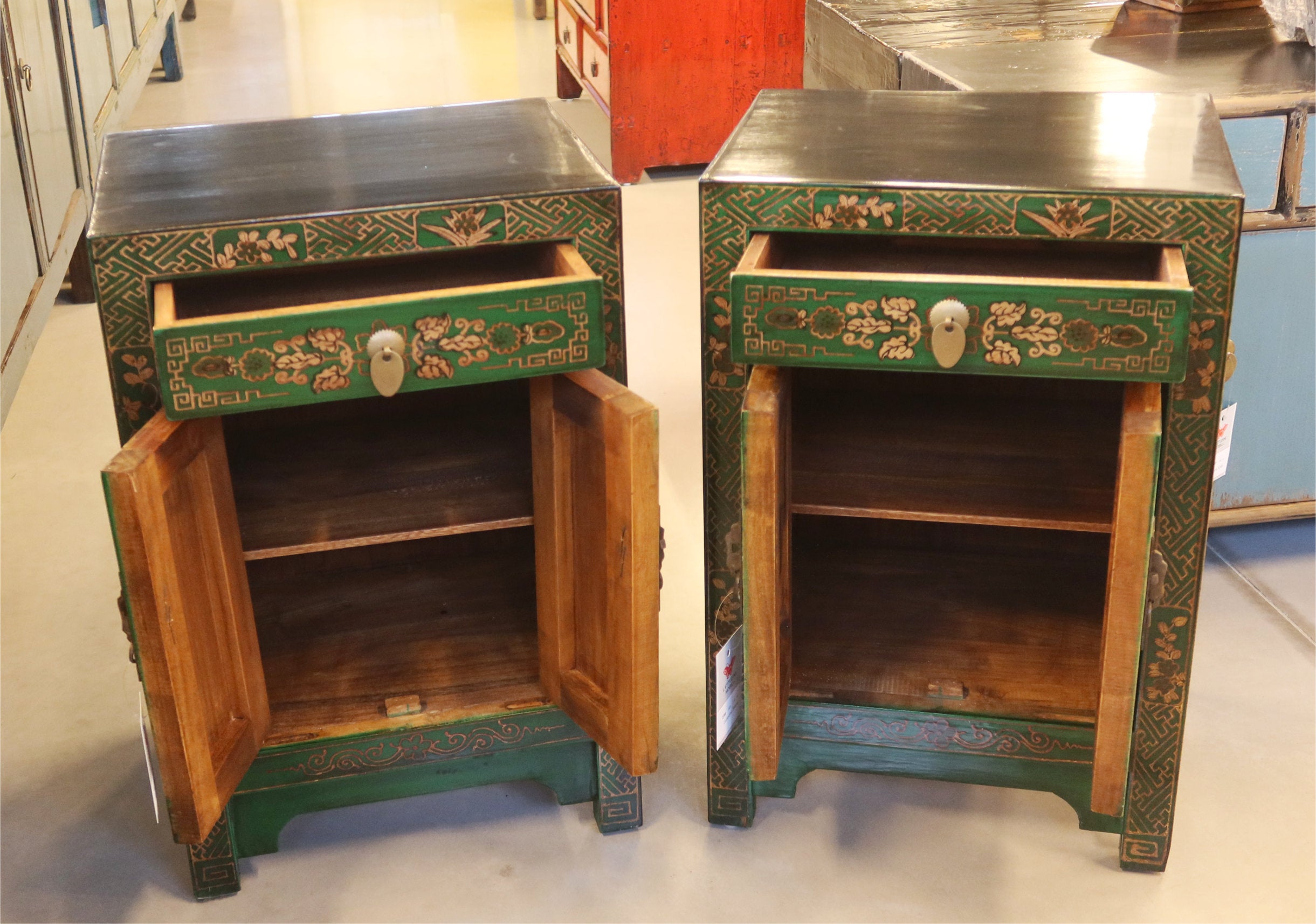 COMODINI CINESI SHANXI LACCA DECORATA