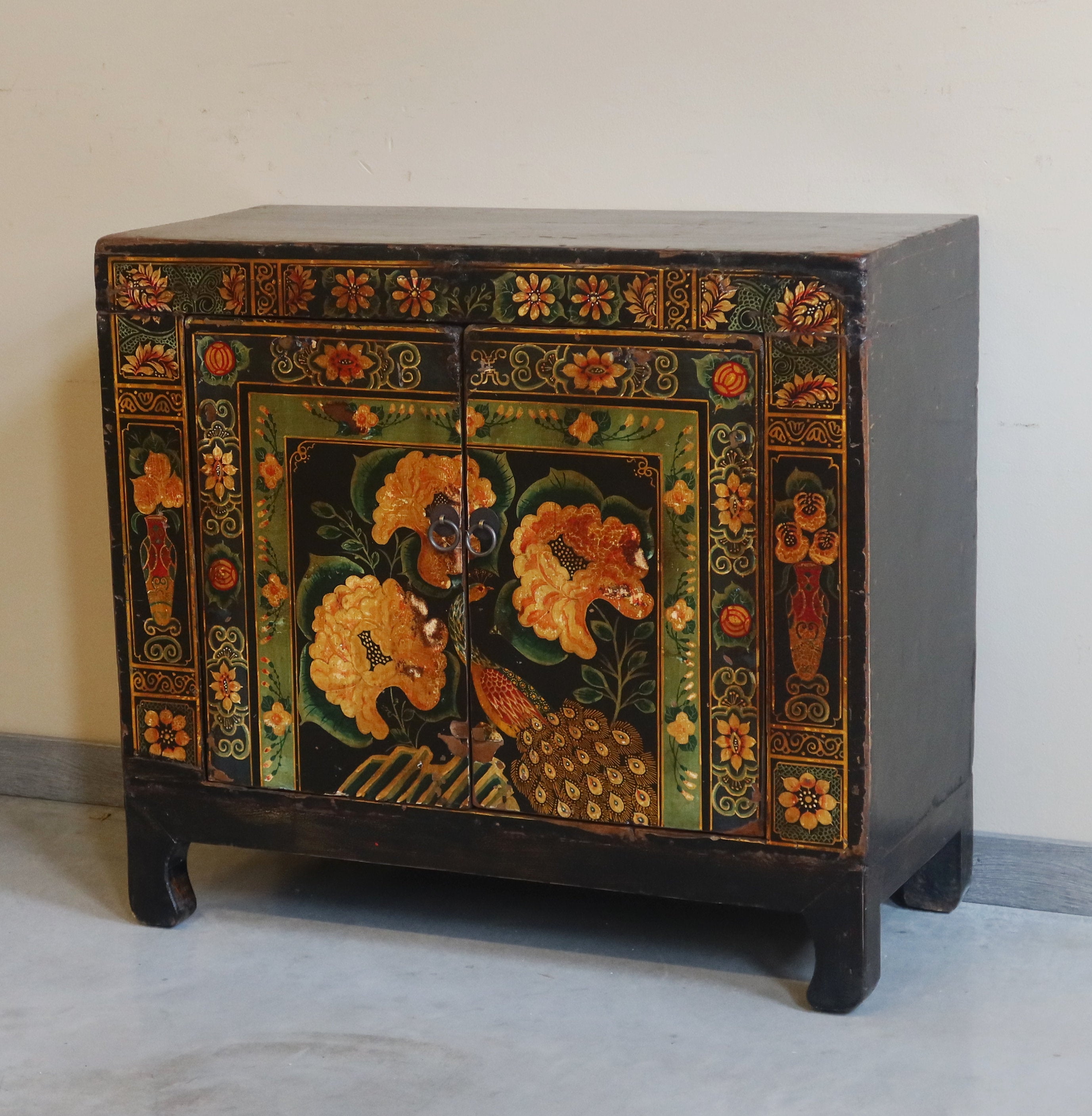 BAULE CINESE DECORATO CON APERTURA FRONTALE