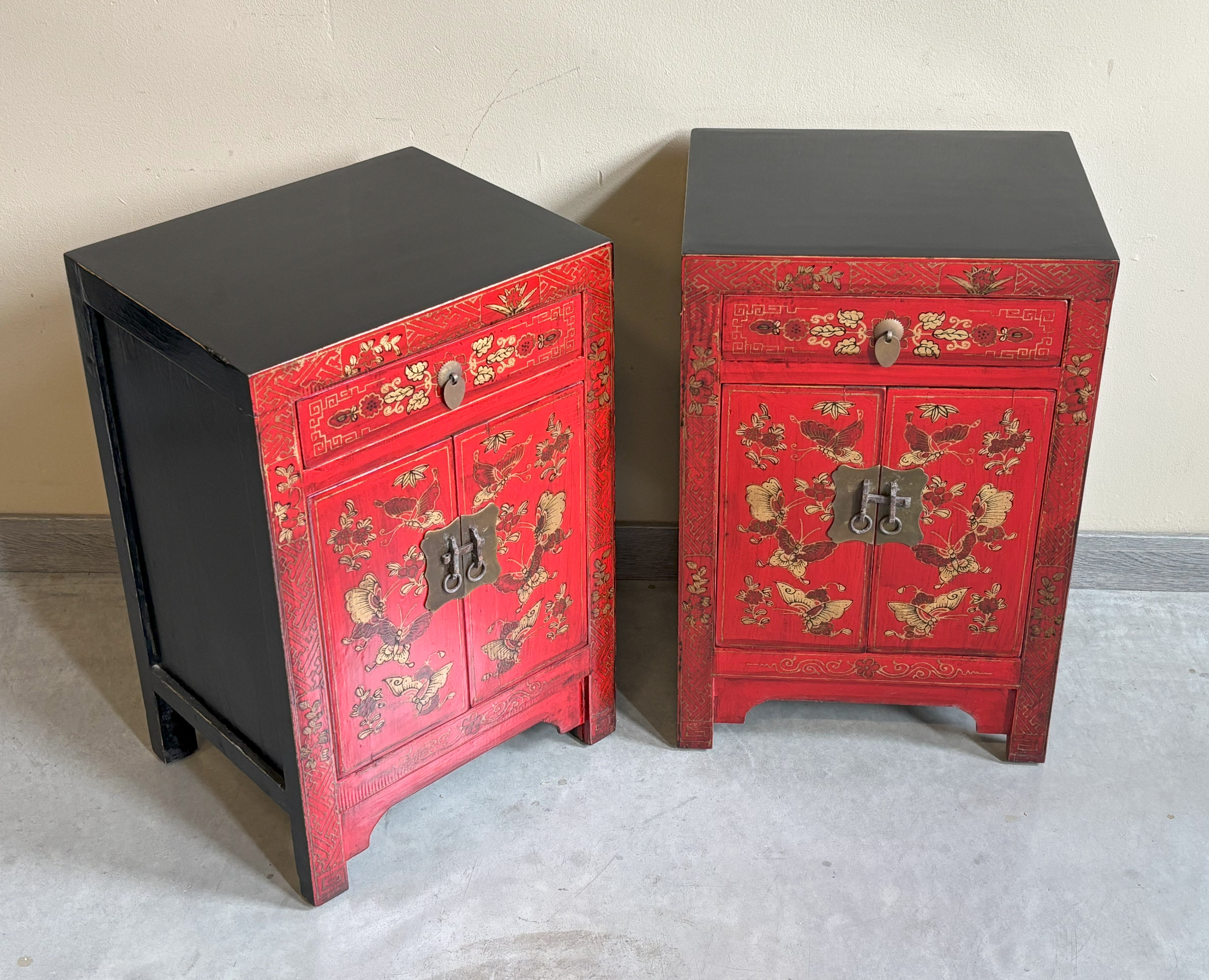COMODINO SHANXI ROSSO DECORATO