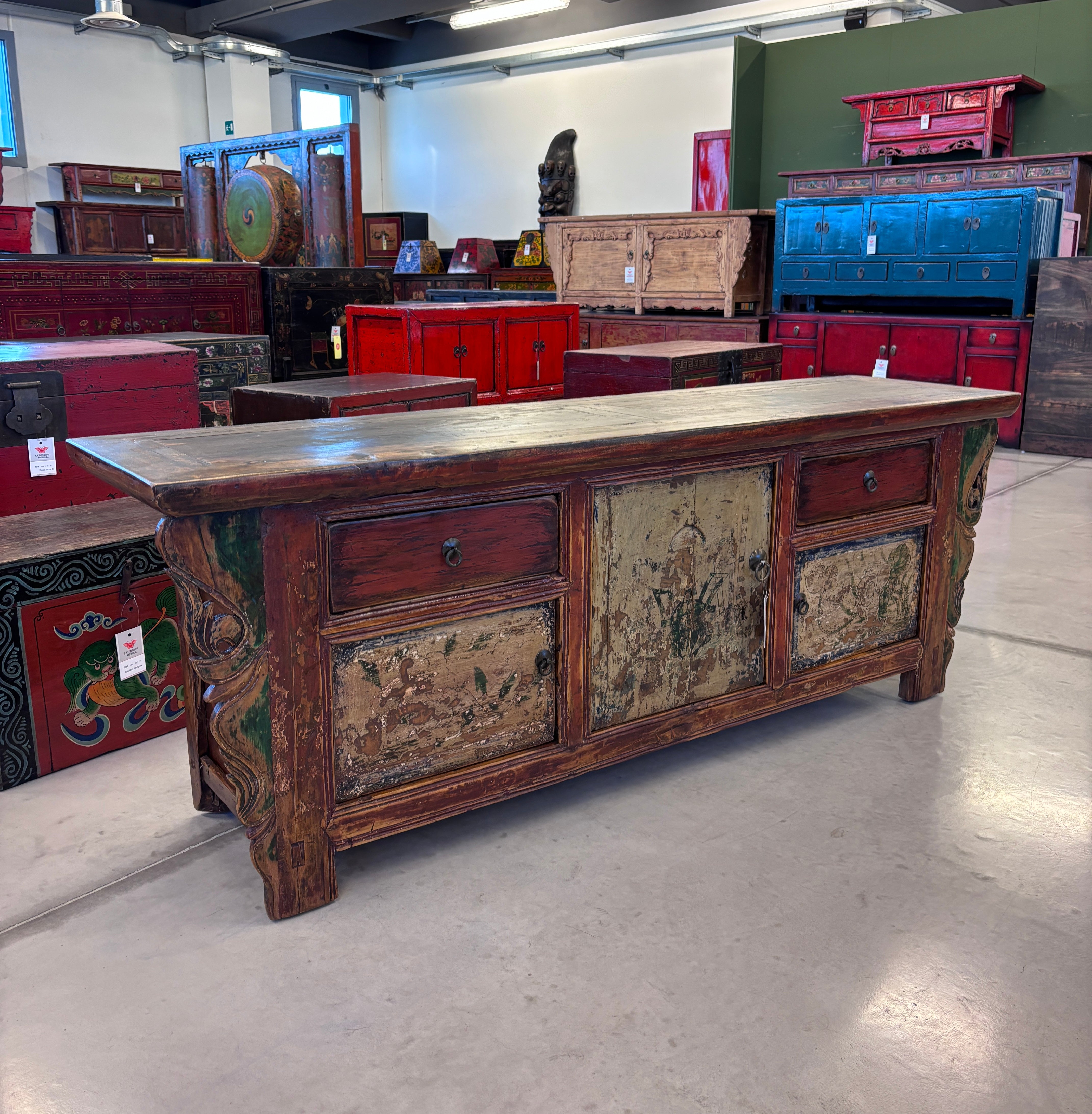 CASSAPANCA GANZU AD ALTARE CON INTAGLI