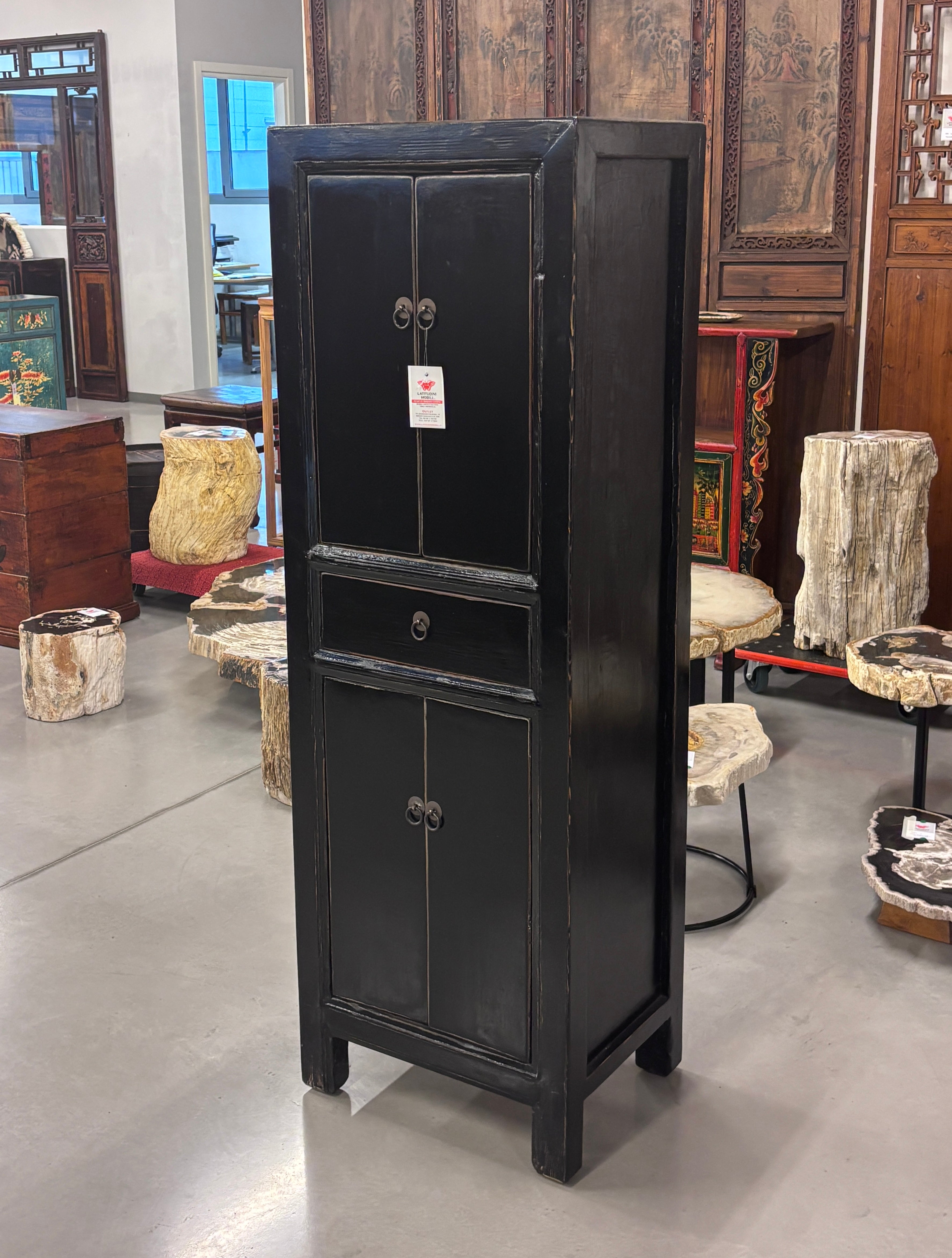 ARMADIETTO STRETTO LACCA NERA