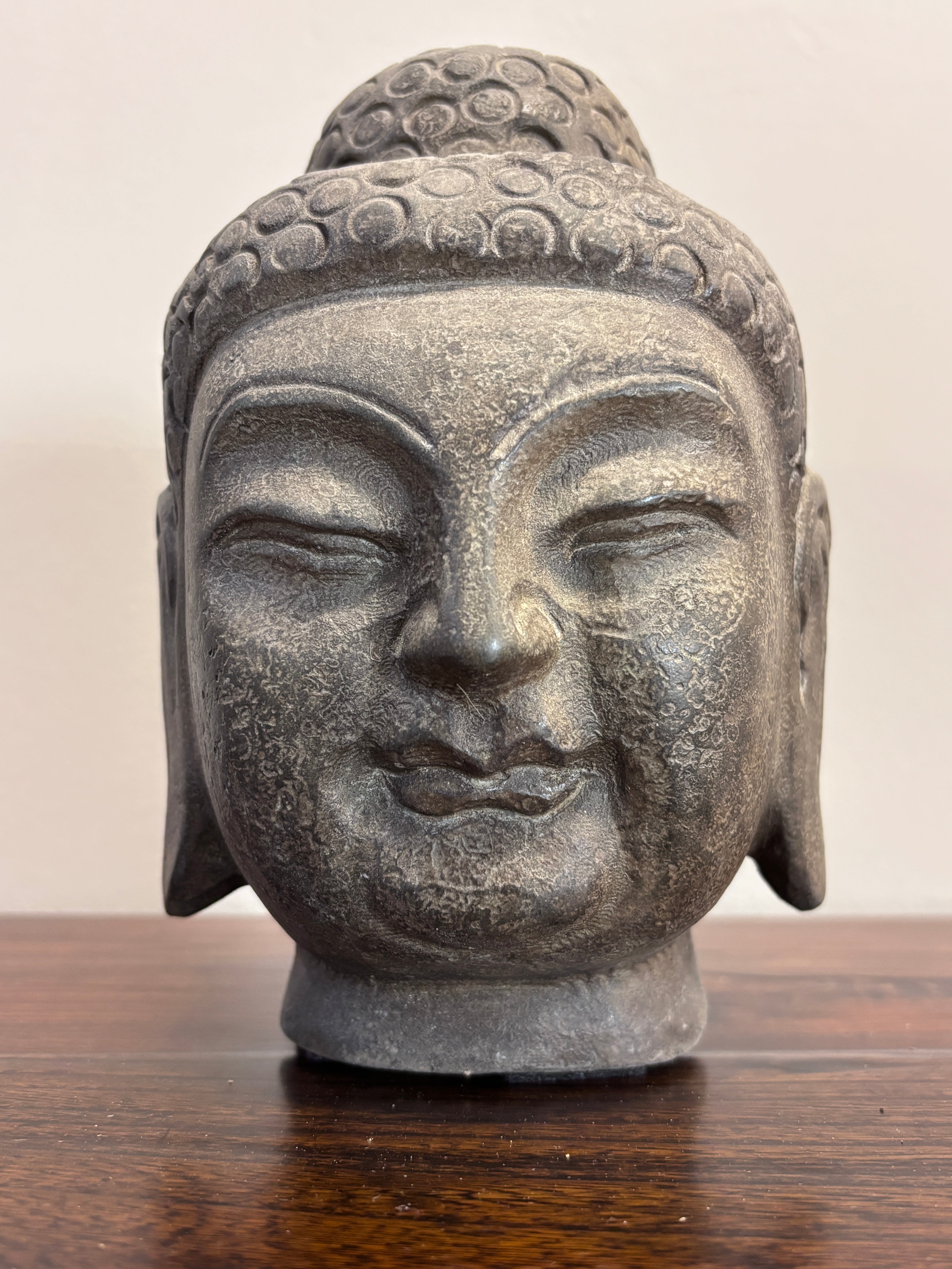 PICCOLA TESTA DI BUDDHA CINESE IN PIETRA