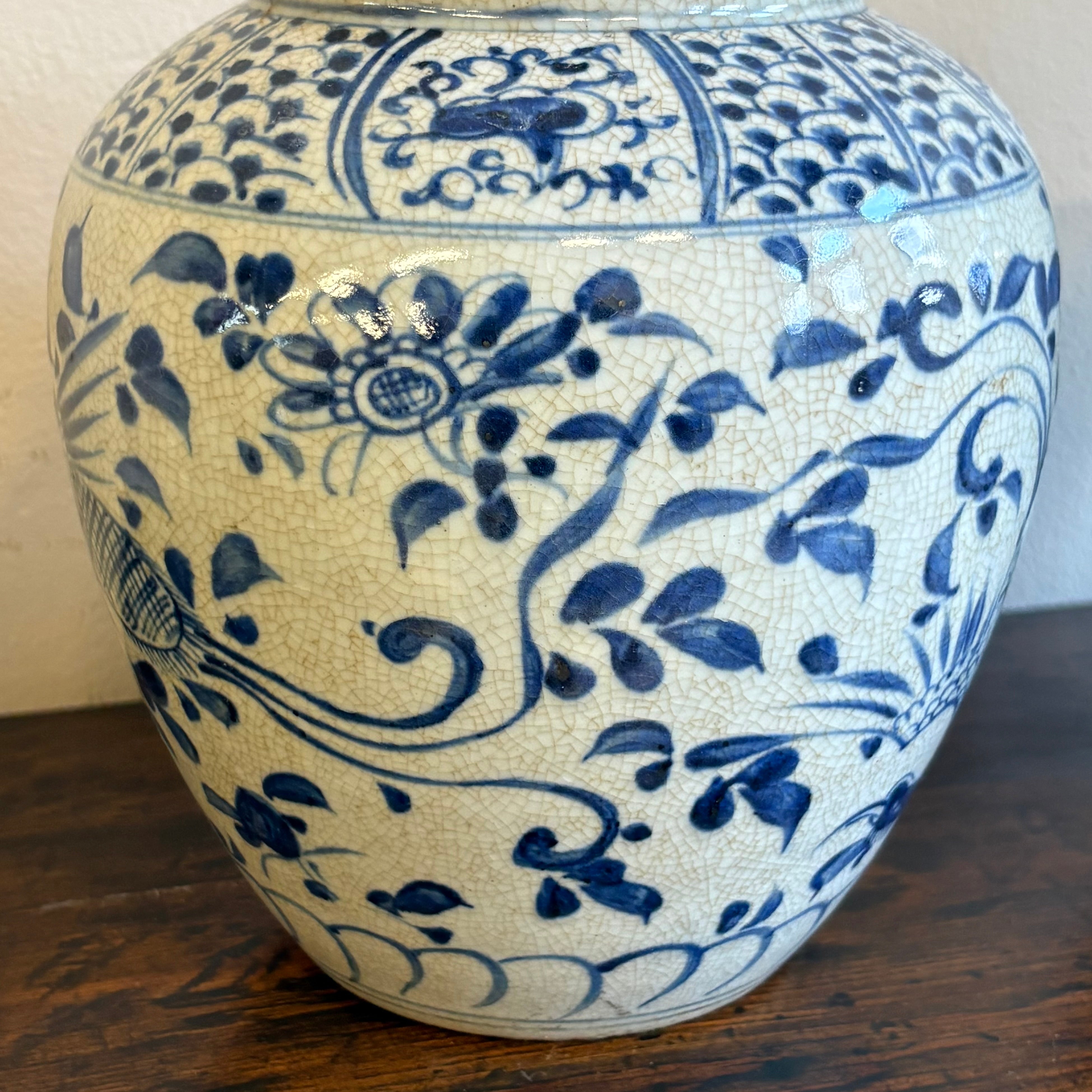 VASO STONDATO IN CERAMICA