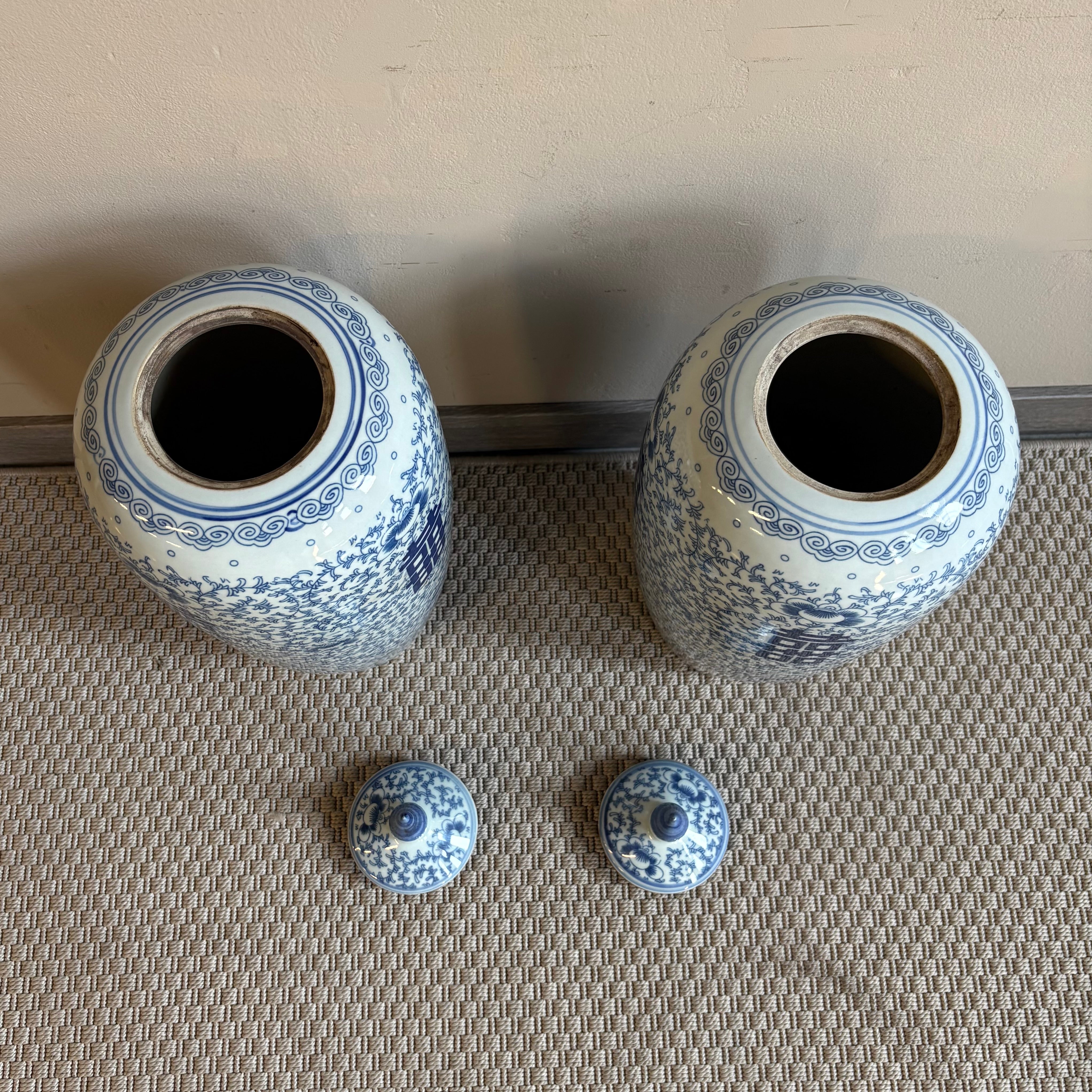 VASO CERAMICA DECORATA CON COPERCHIO