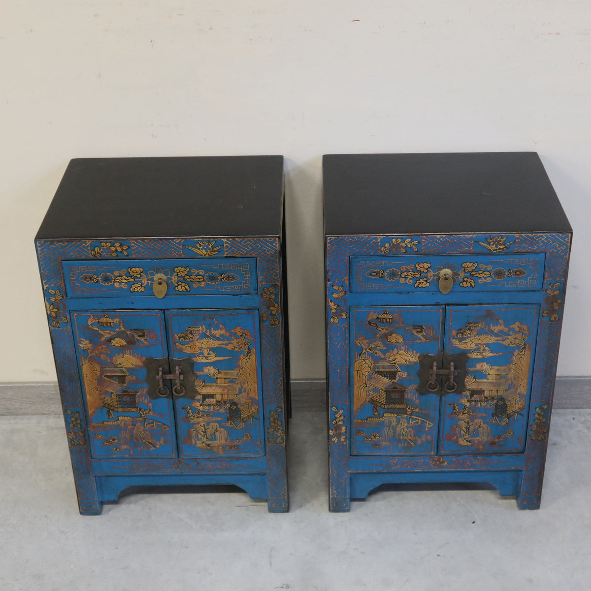 COMODINI CINESI SHANXI LACCA DECORATA