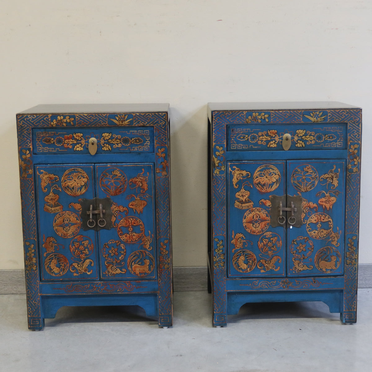 COMODINO SHANXI LACCA DECORATA