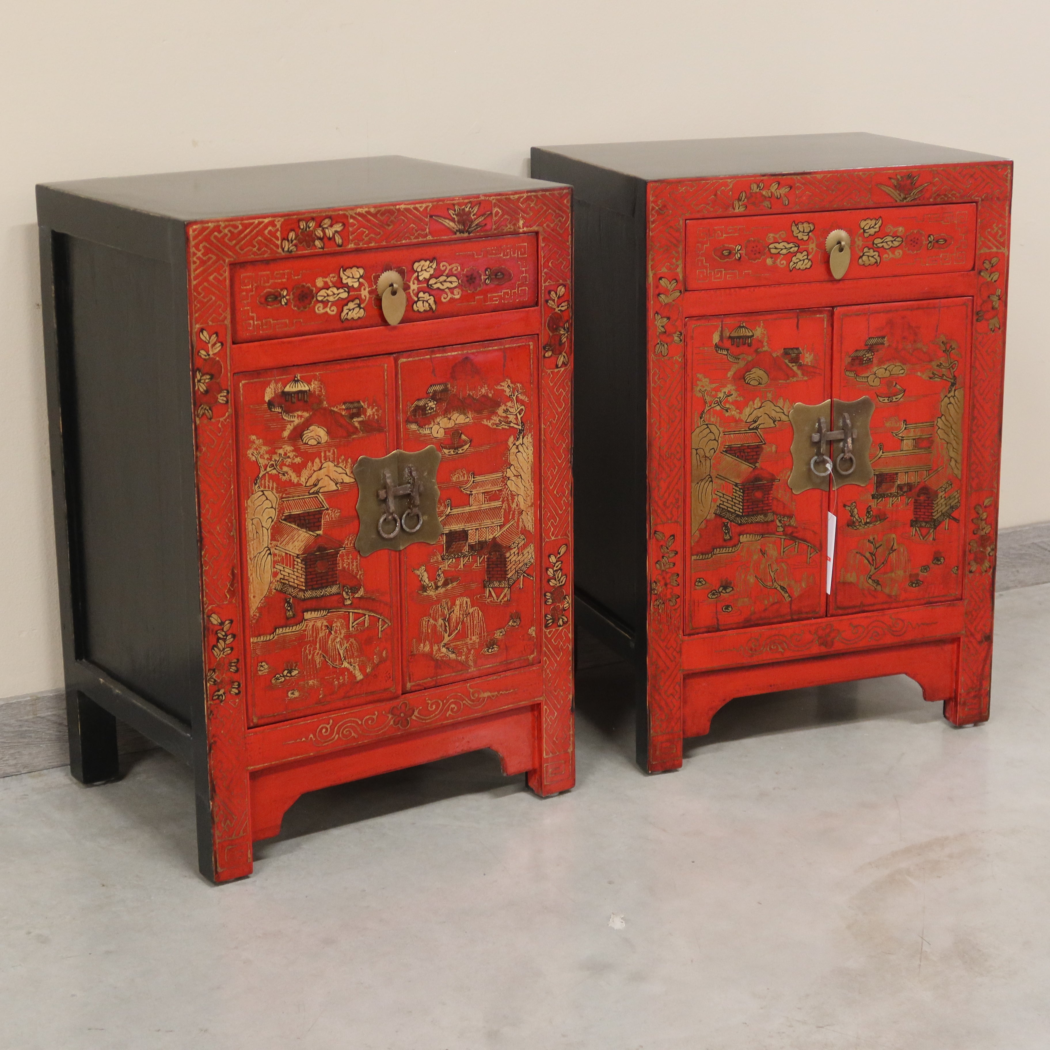 COMODINO SHANXI ROSSO DECORATO