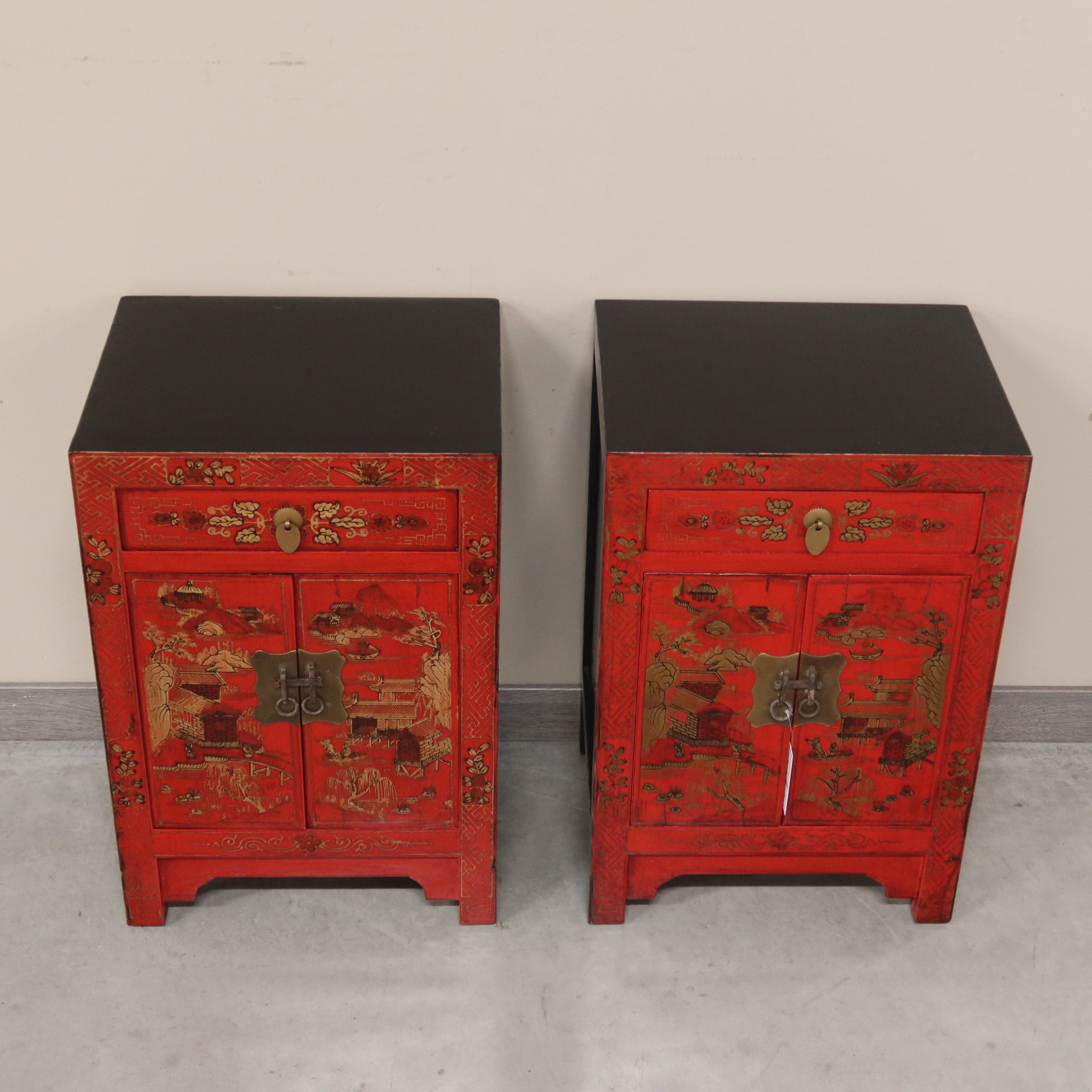 COMODINO SHANXI ROSSO DECORATO