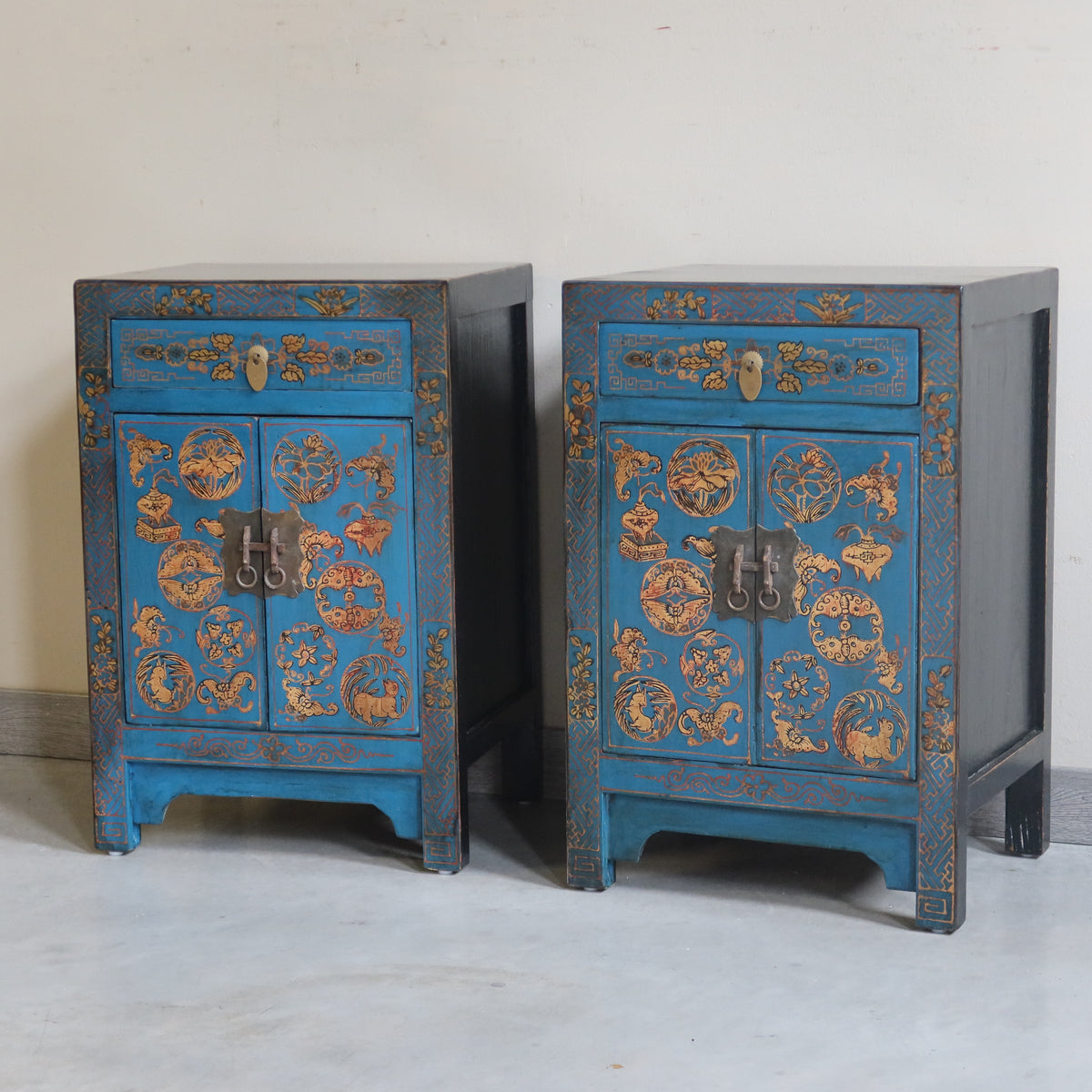 COMODINO SHANXI LACCA DECORATA