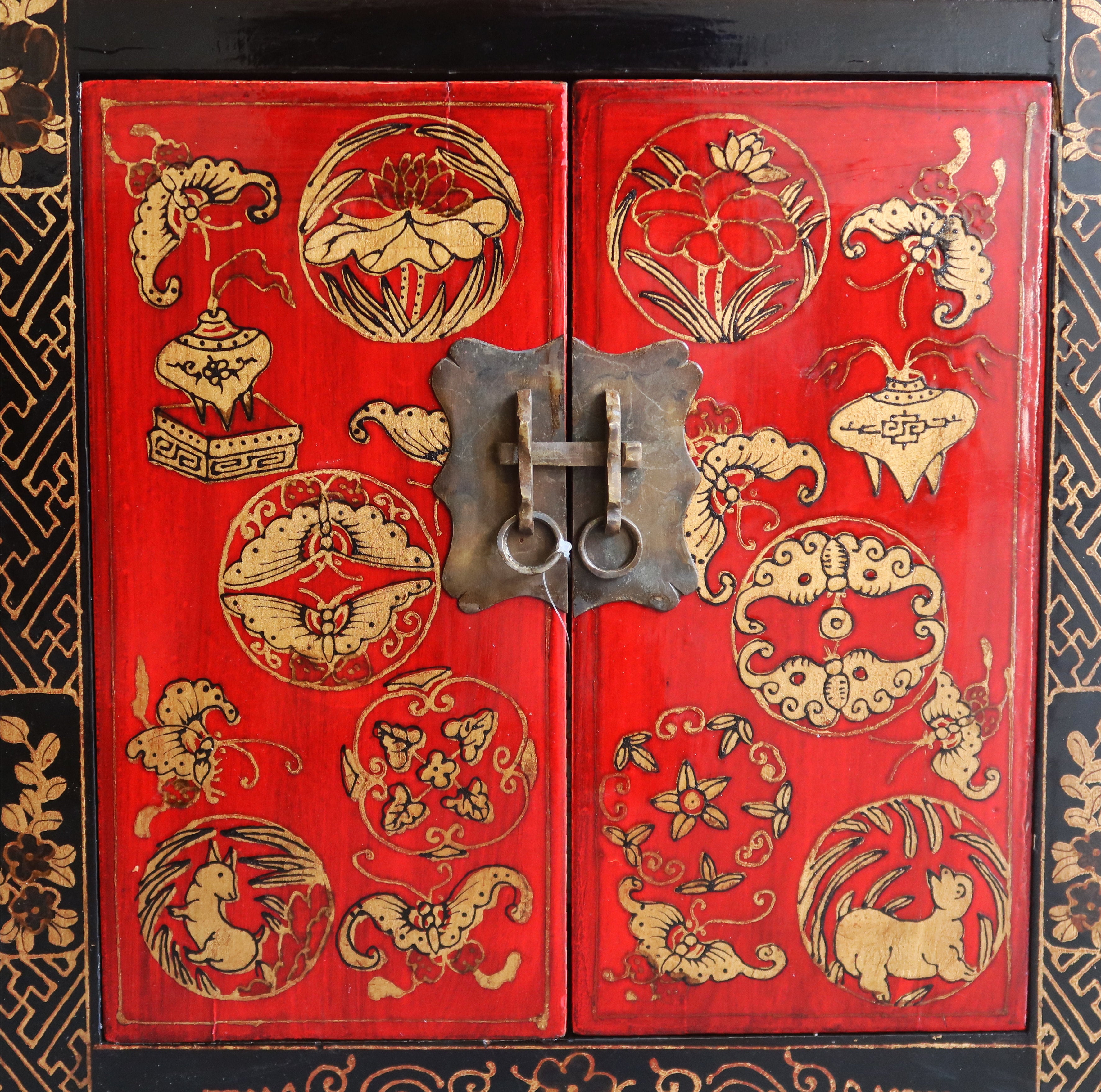 COMODINO CINESE DECORATO