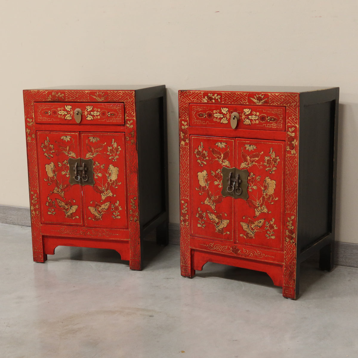 COMODINO SHANXI ROSSO DECORATO