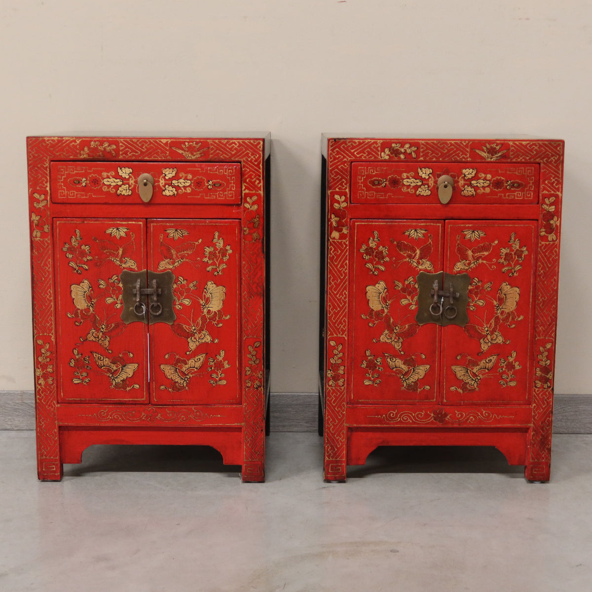 COMODINO SHANXI ROSSO DECORATO