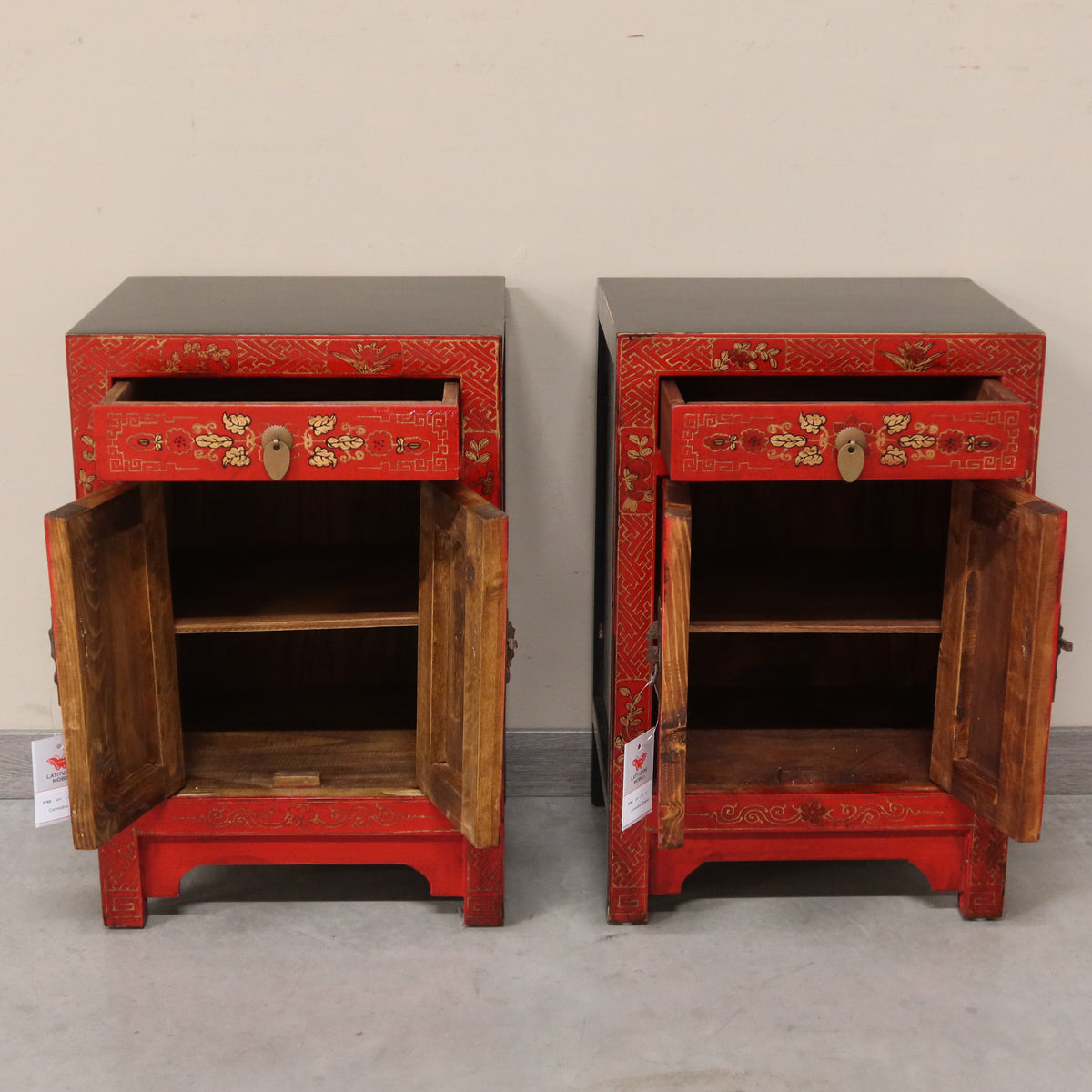 COMODINO SHANXI ROSSO DECORATO