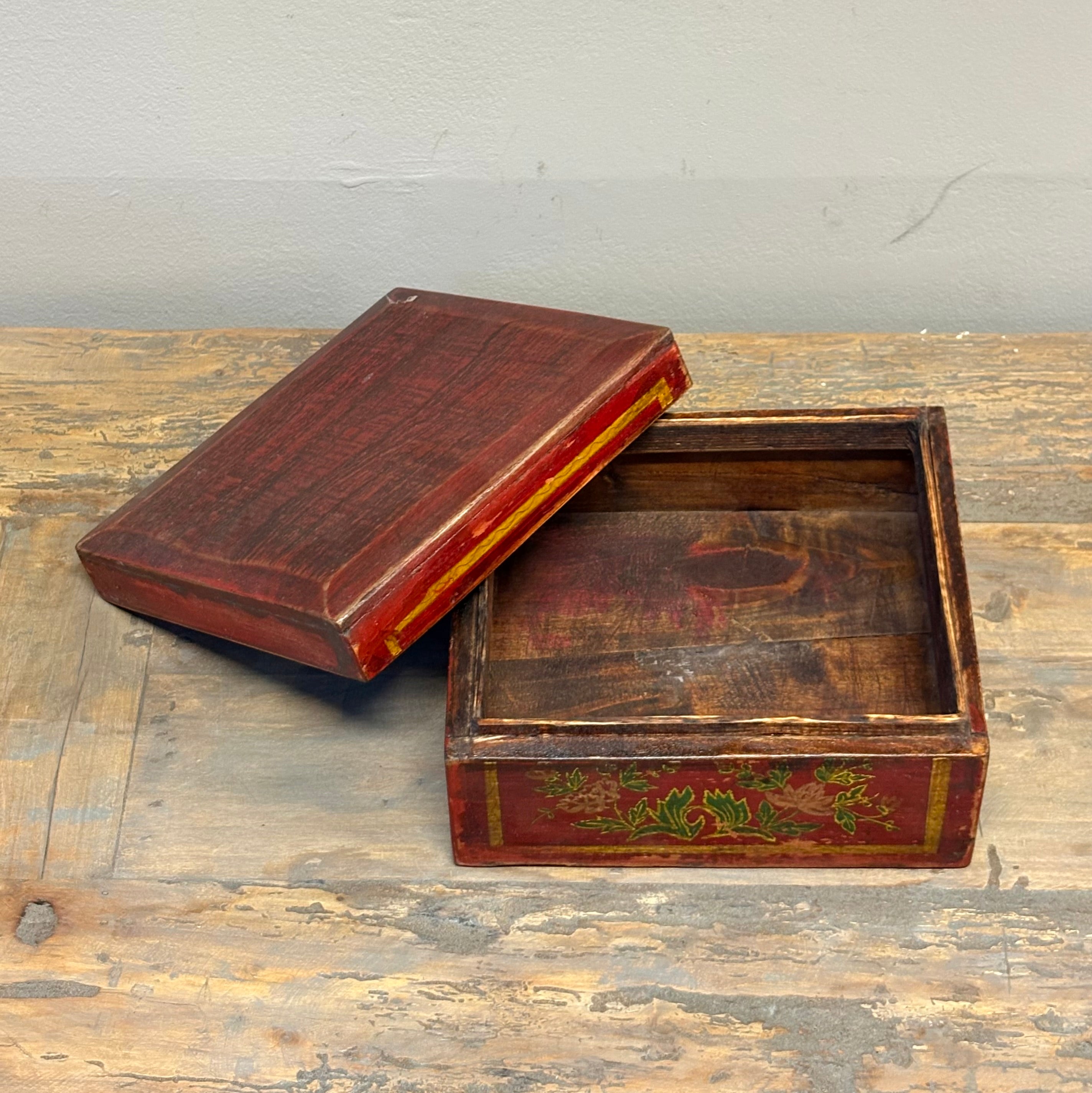 SCATOLA DECORATA DELLA MONGOLIA