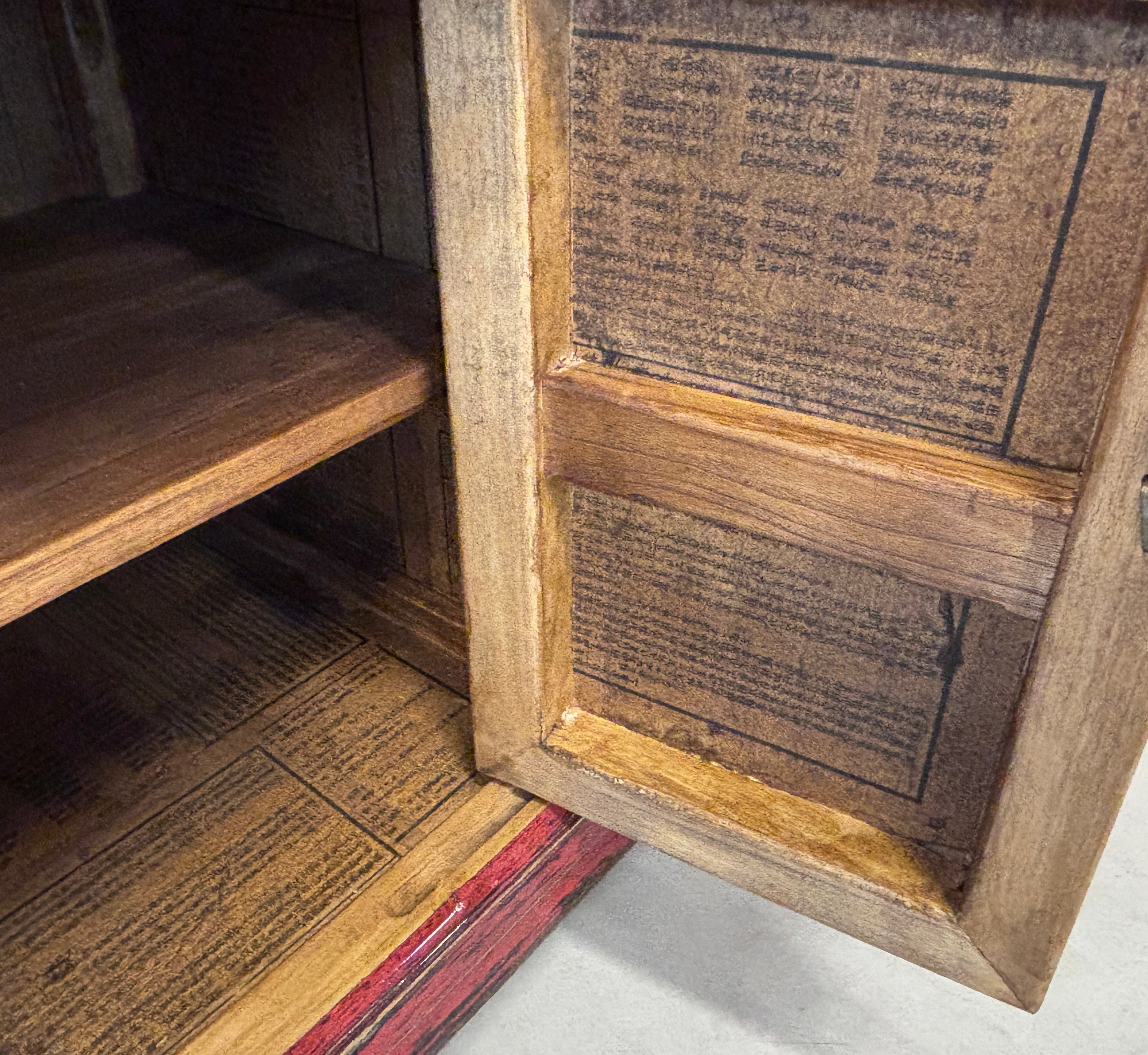 CASSAPANCA CINESE AD ALTARE IN LACCA