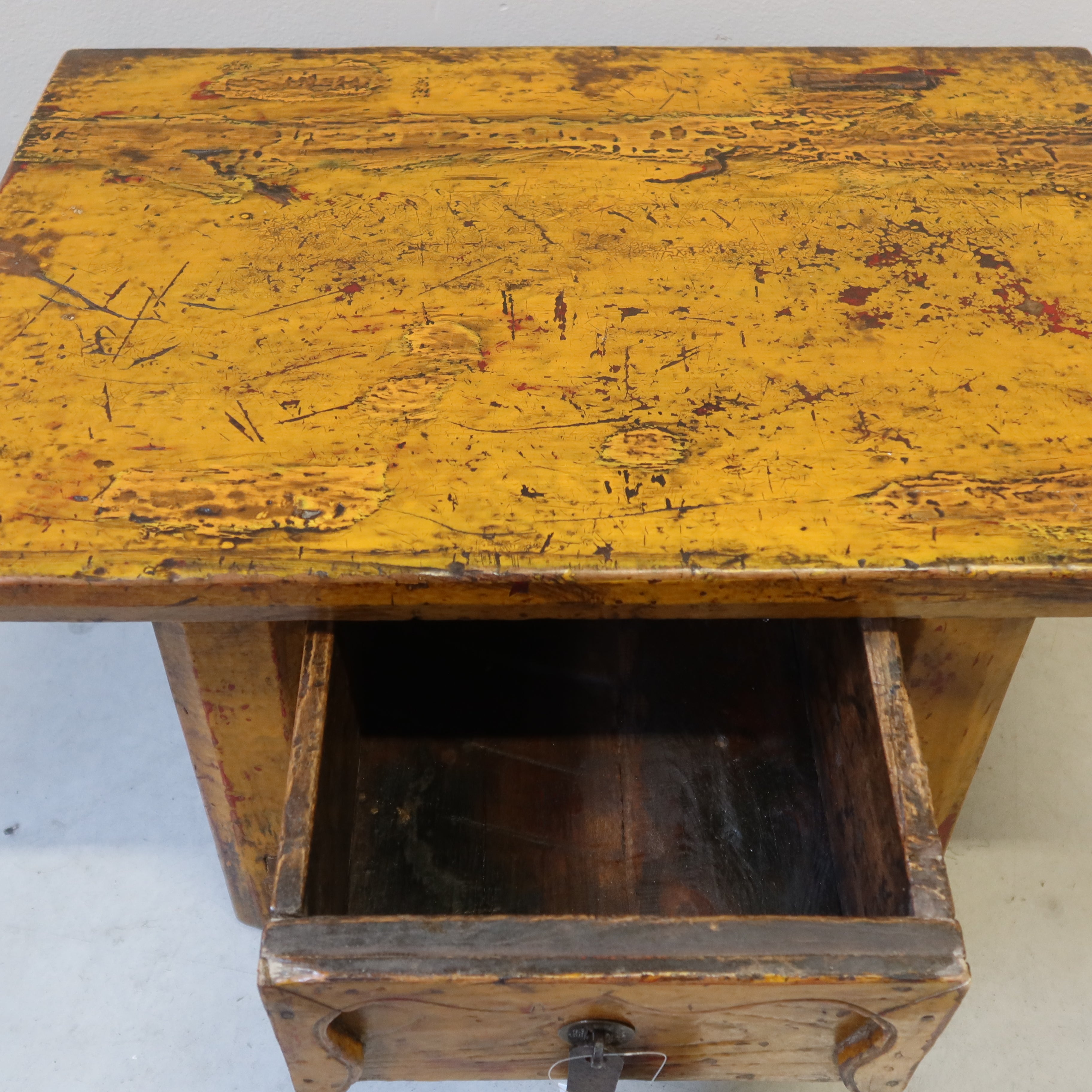 MINI ALTARINO OLMO CINESE LACCA GIALLA