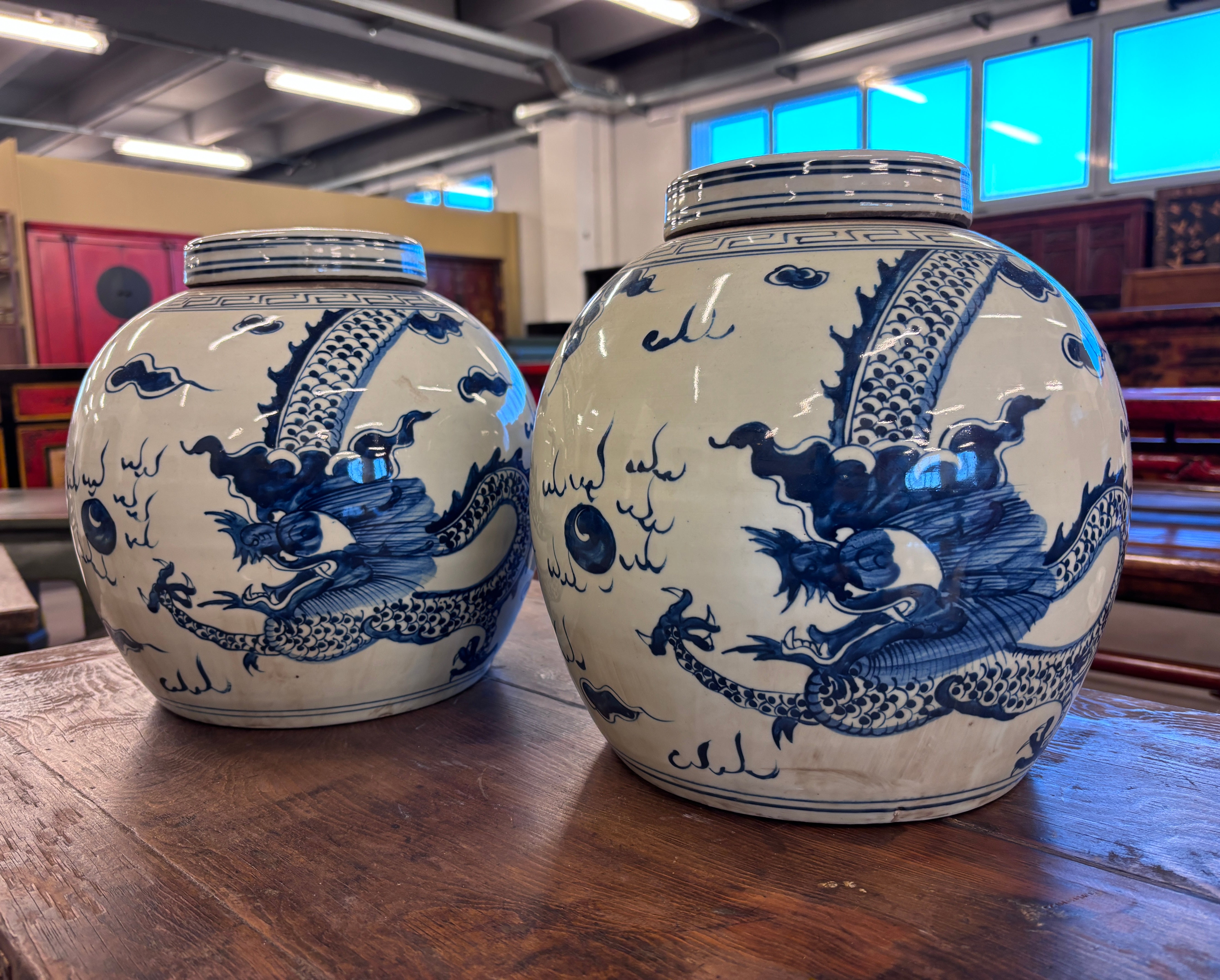 VASO CINESE IN CERAMICA DECORATA