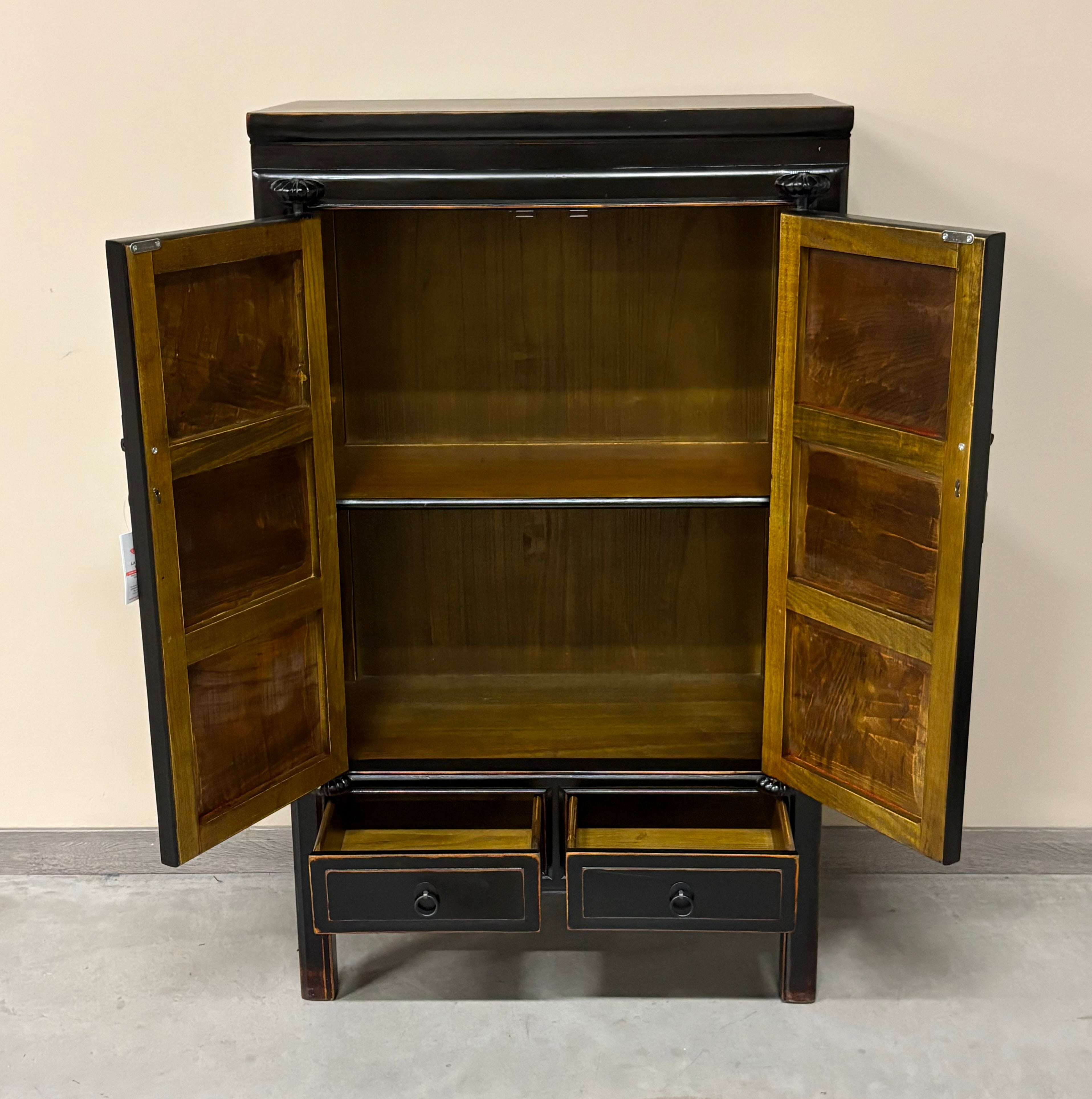 CREDENZINO DEL FUJIAN ANTE INTAGLIATE