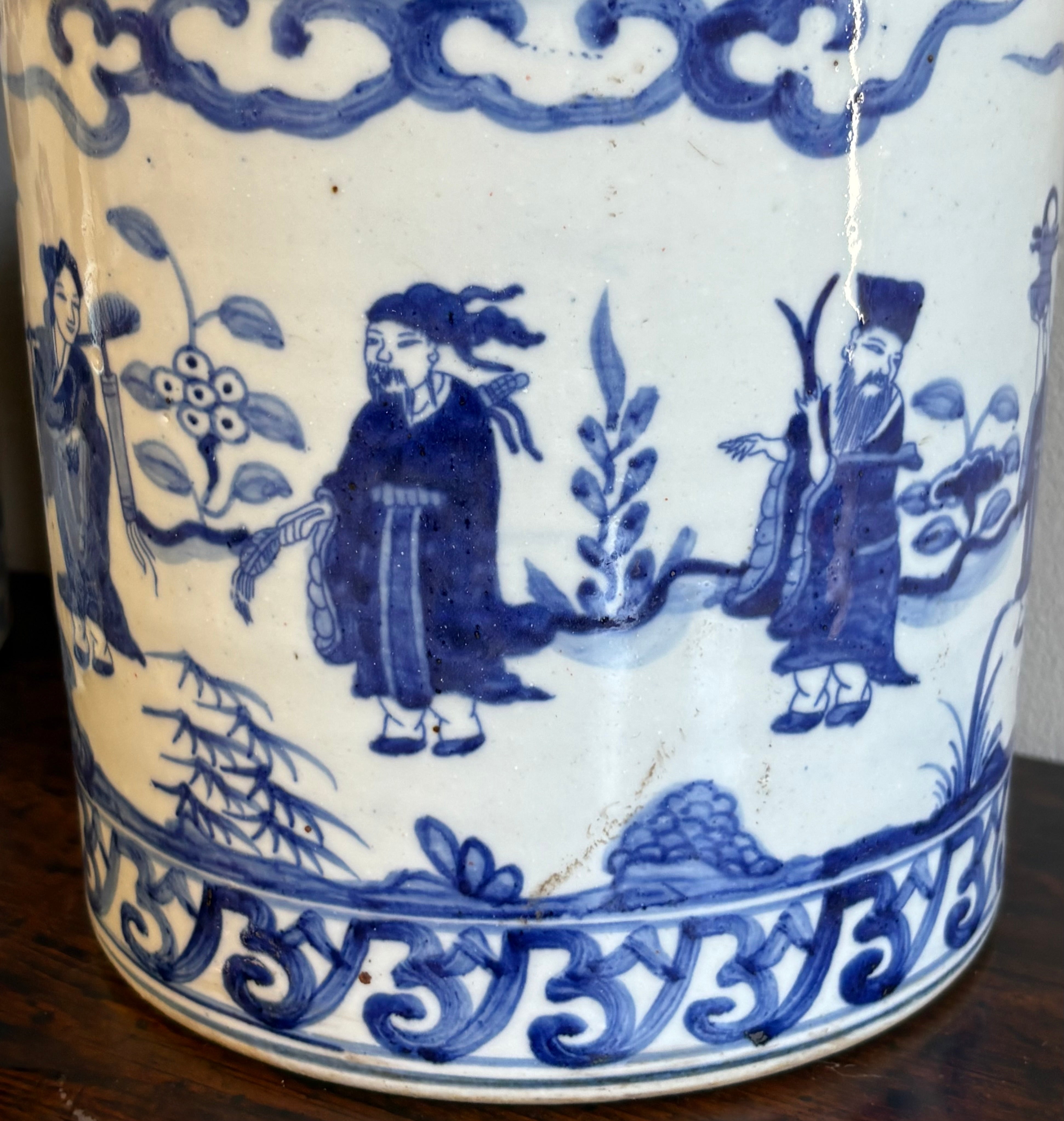 VASO CILINDRICO IN CERAMICA DECORATA CON COPERCHIO