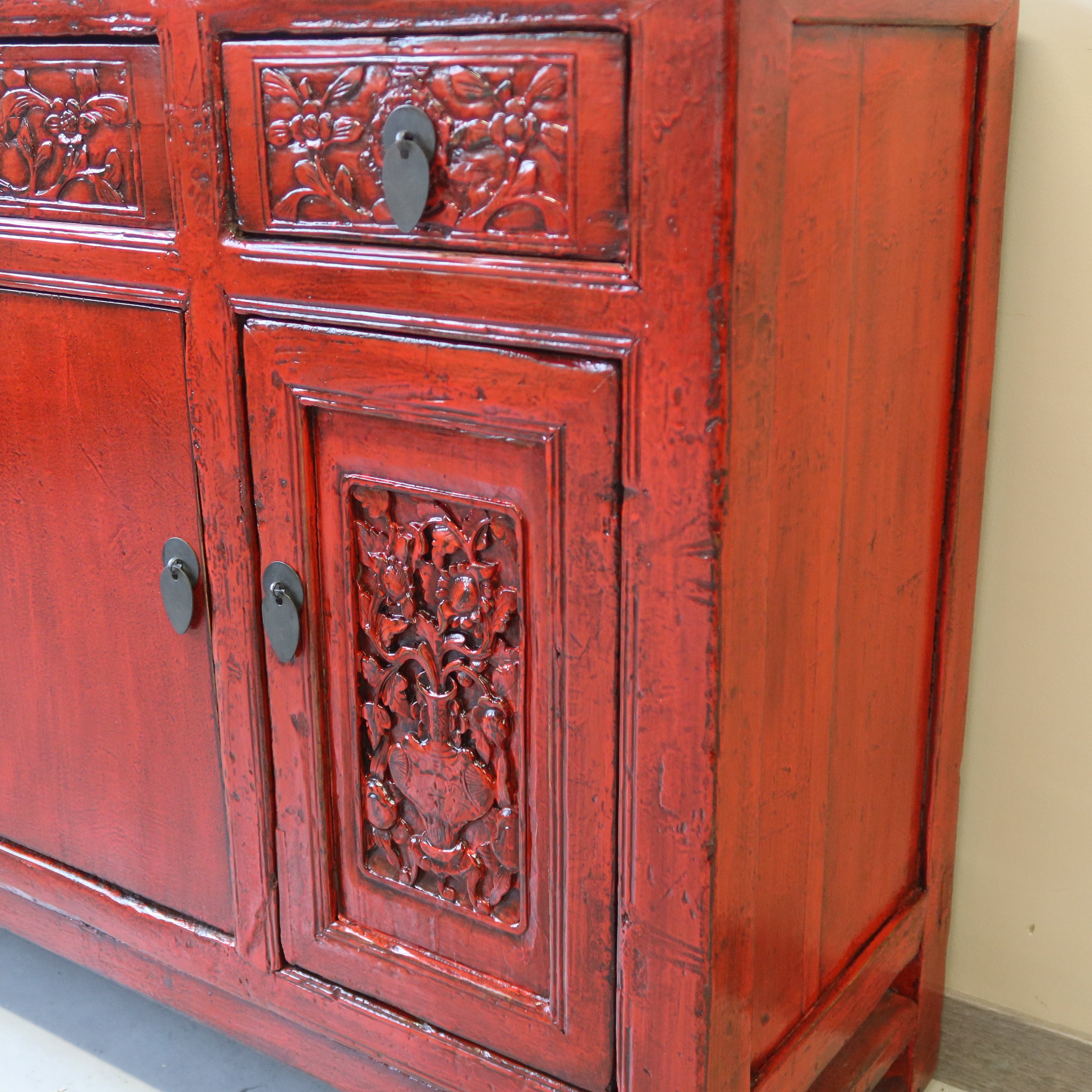 CREDENZA CINESE LACCA ROSSA