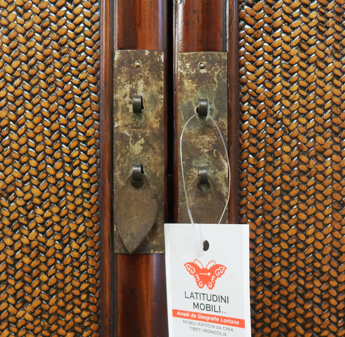 CREDENZINO OLMO CINESE ANTE IN RATTAN