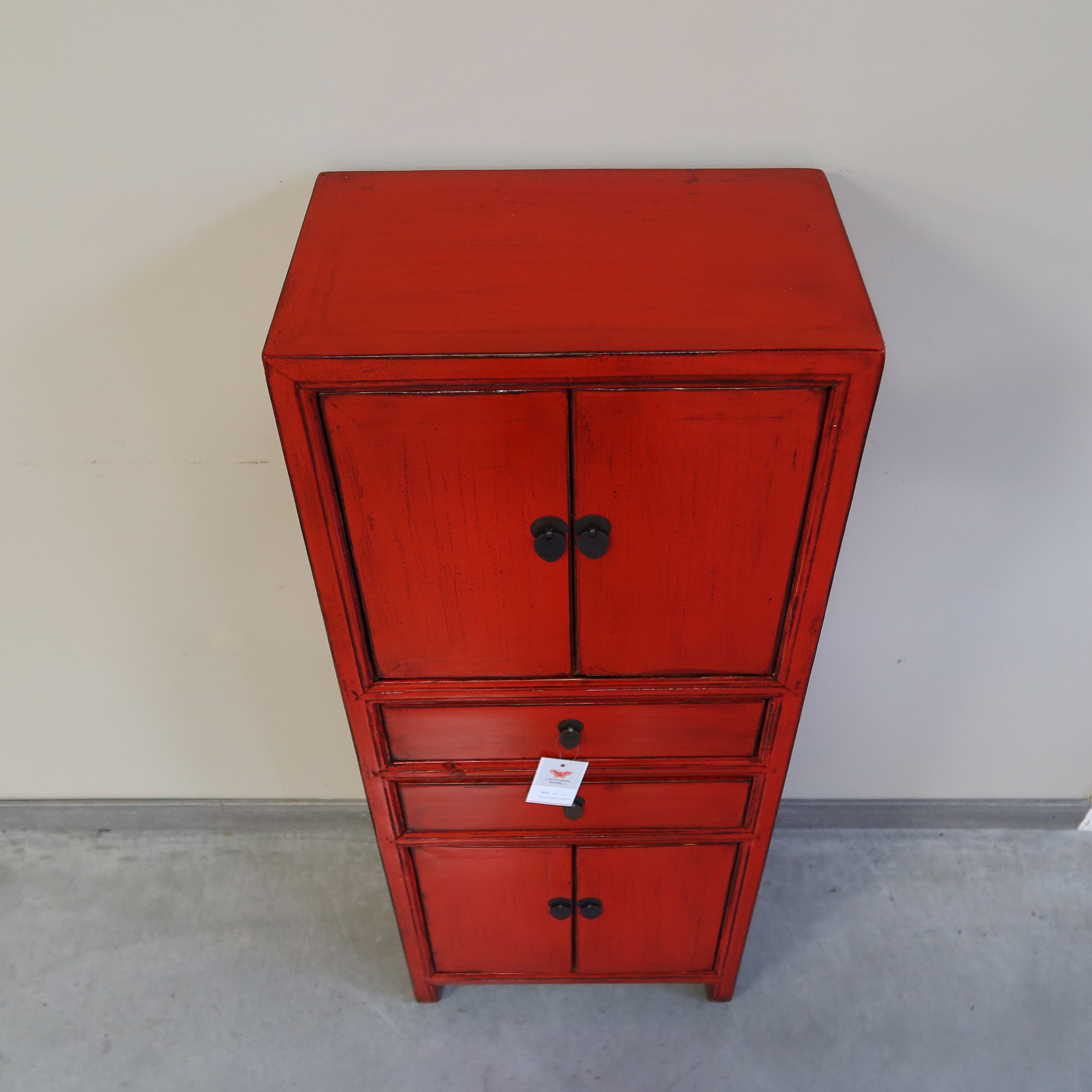 STRETTO ARMADIETTO LACCA ROSSA