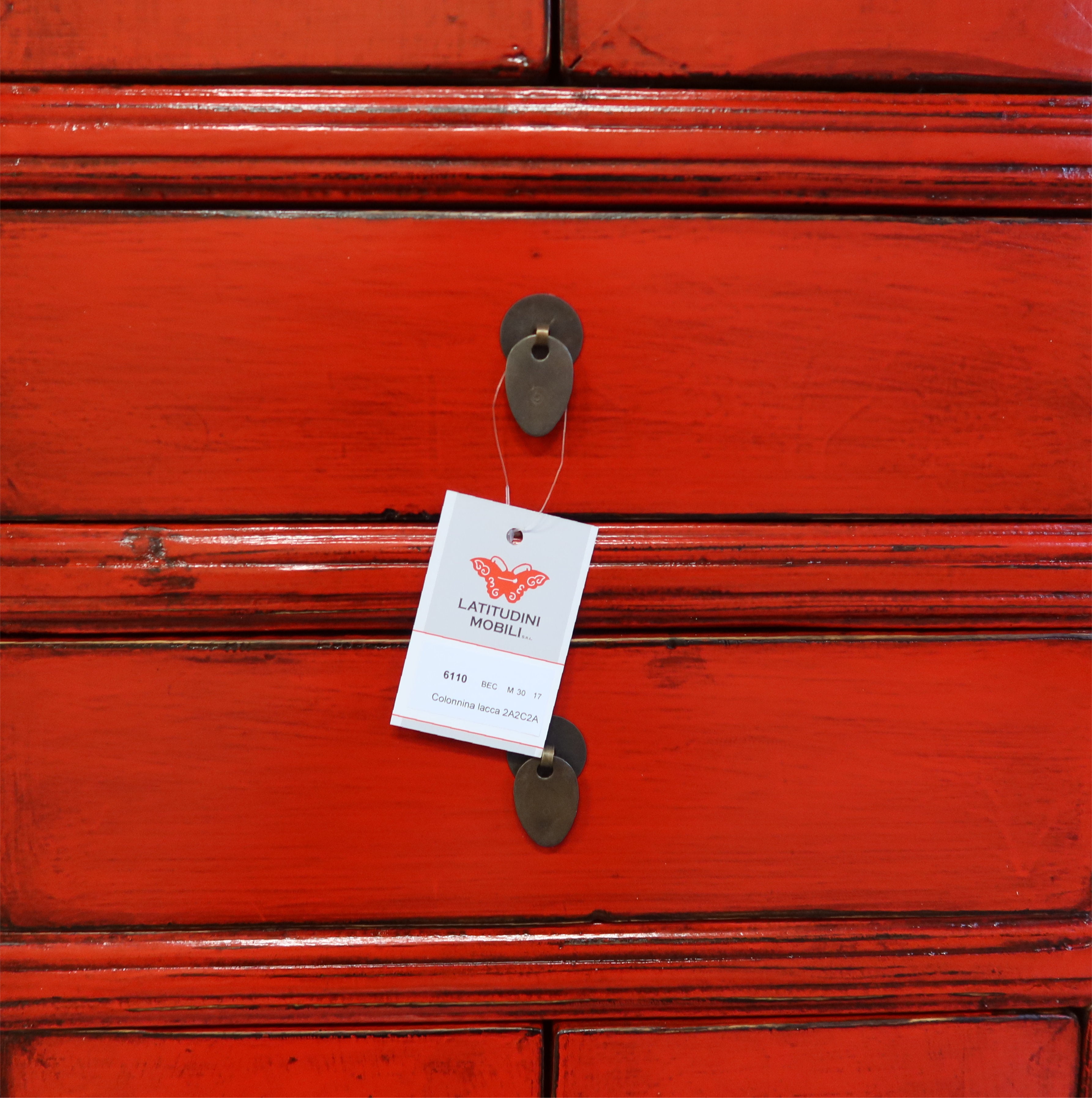 STRETTO ARMADIETTO LACCA ROSSA