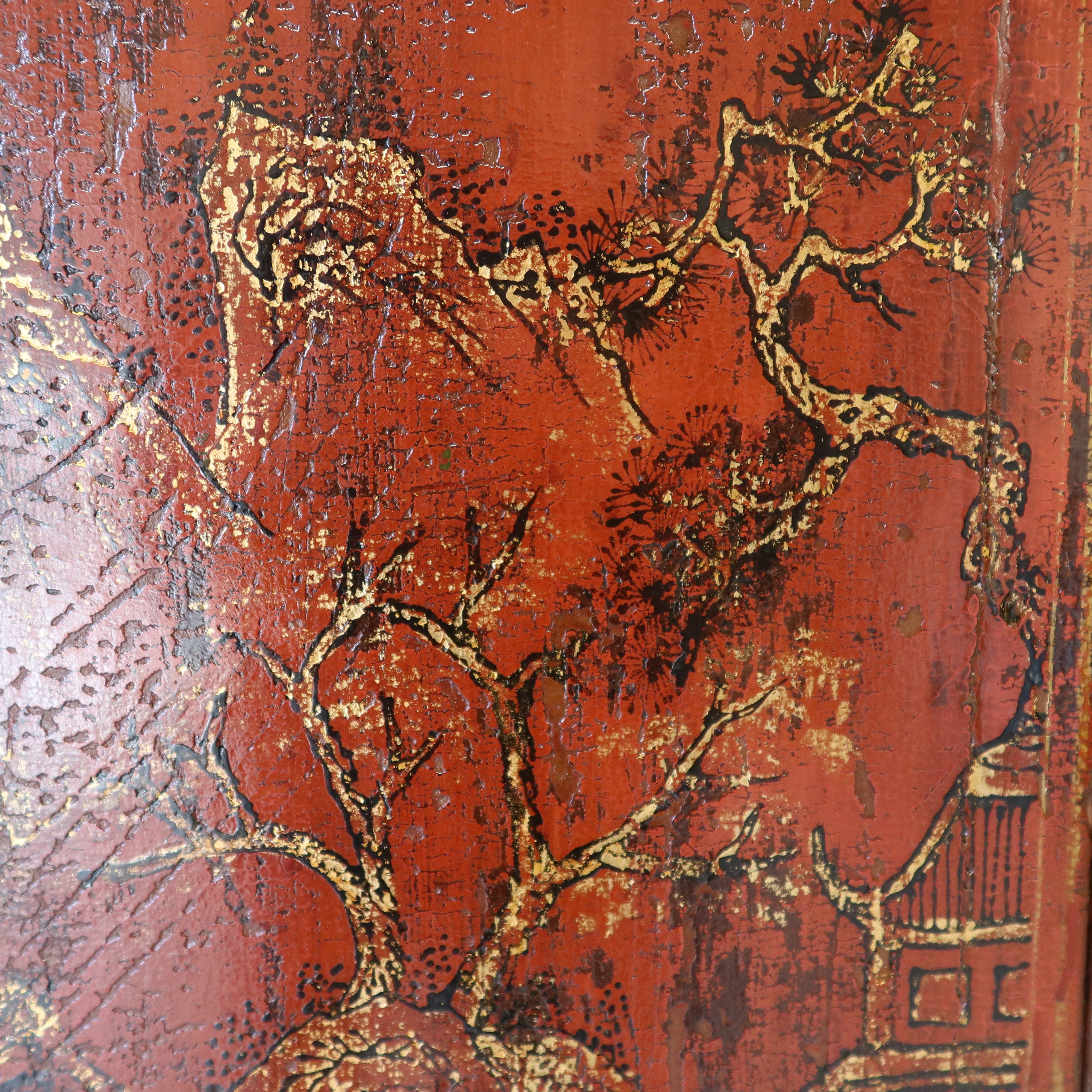 ARMADIO SHANXI ROSSO CON DECORI DORATI