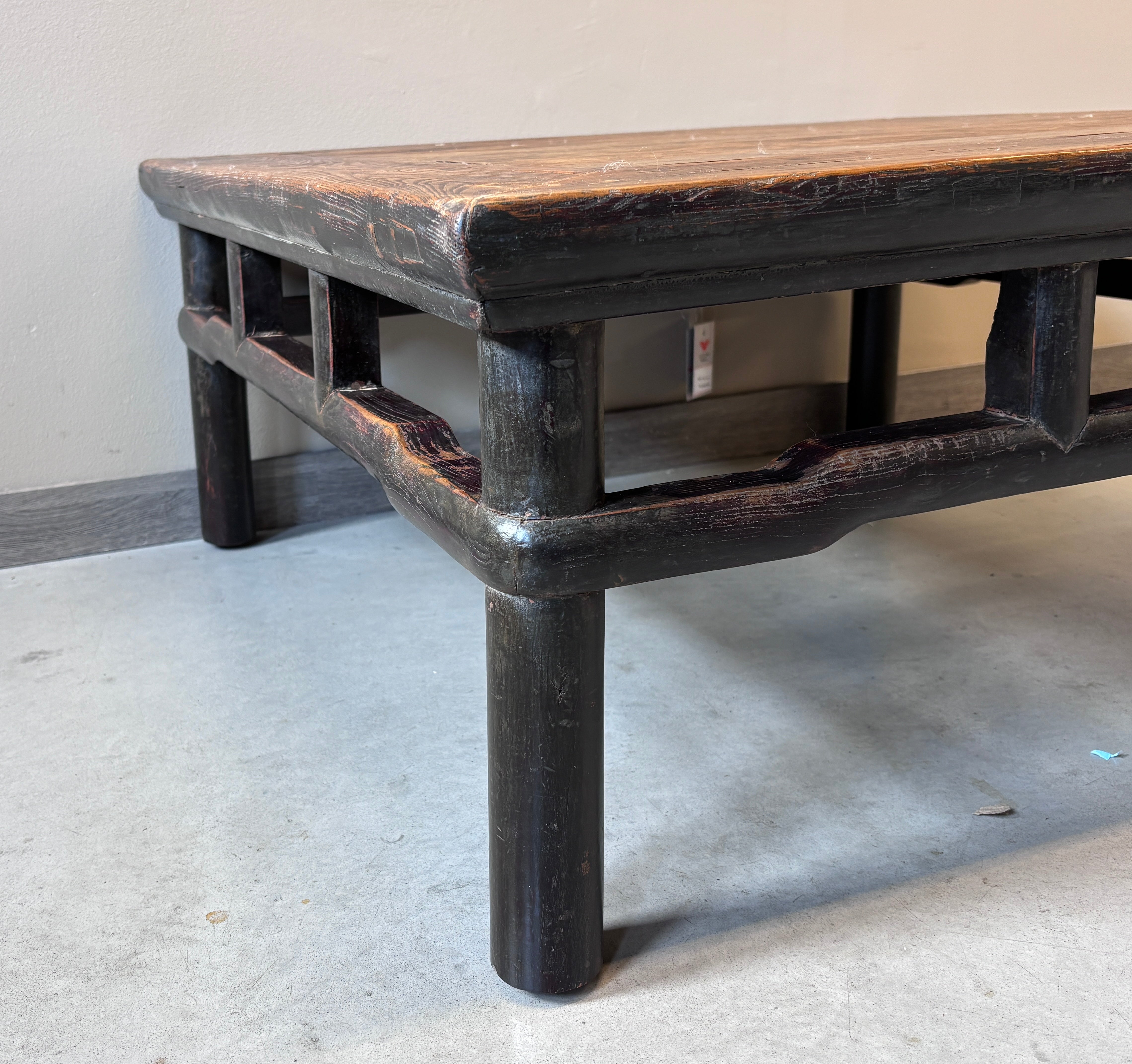 TAVOLO CINESE IN OLMO GAMBE TONDE