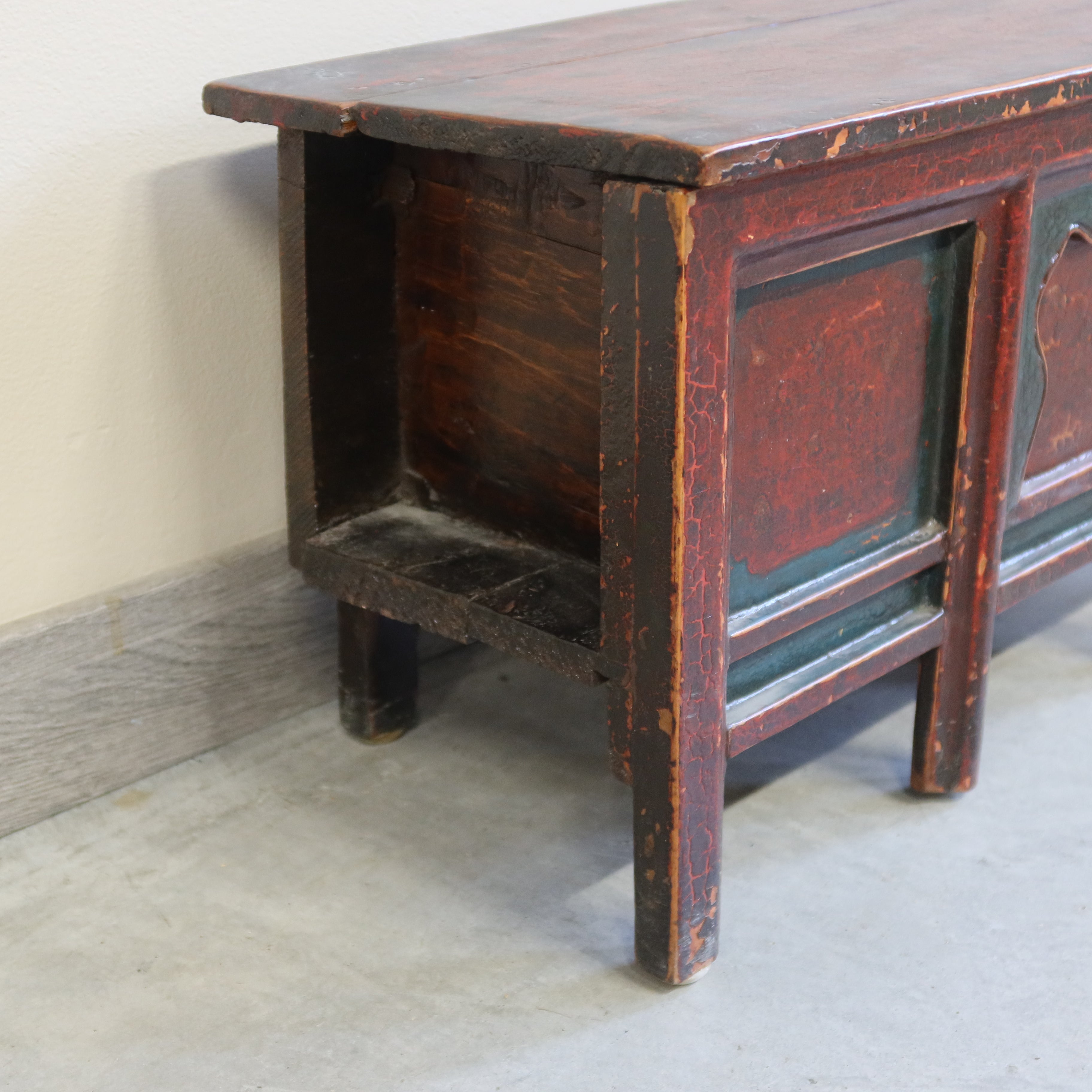 PICCOLO STIPETTO APERTURA DALL'ALTO