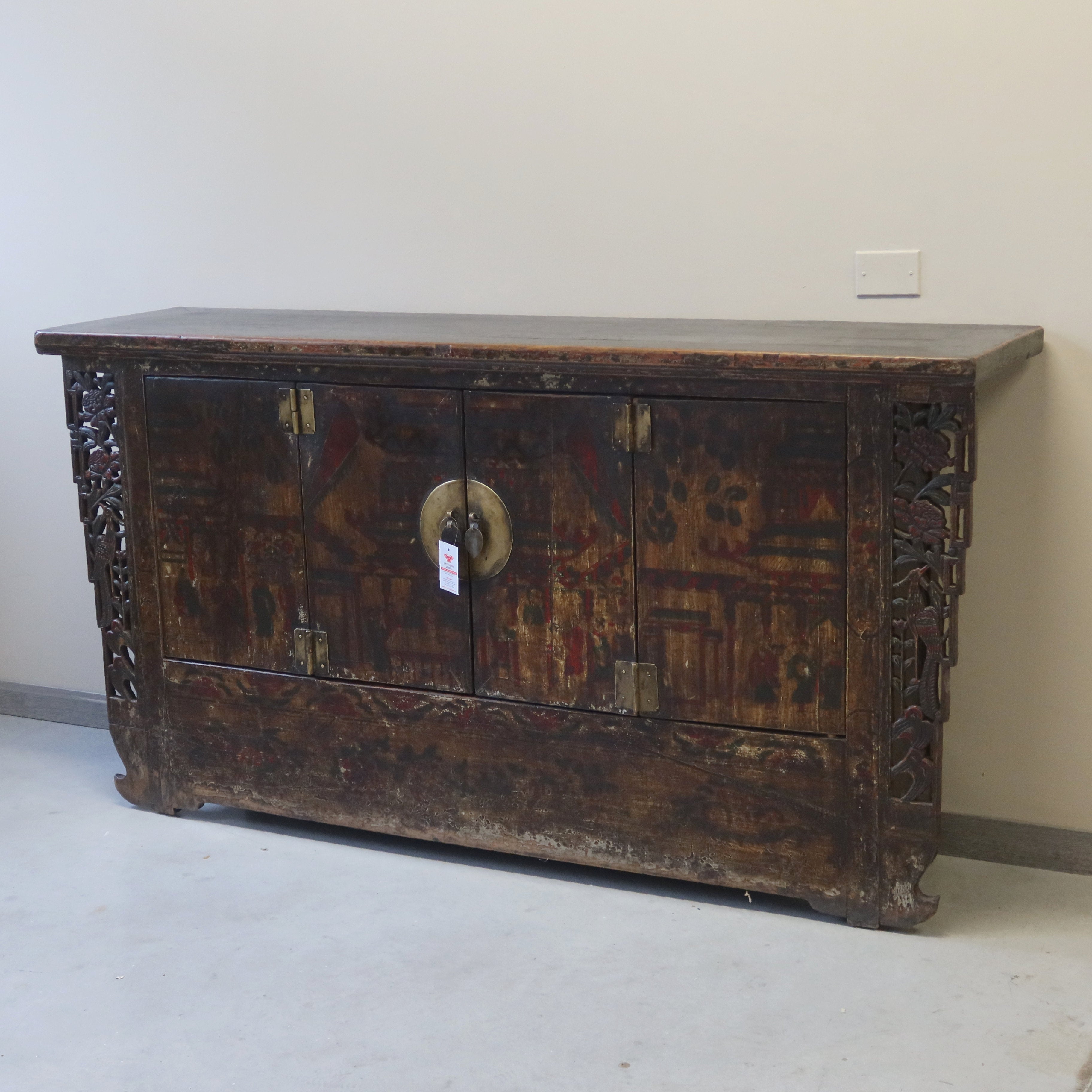 CREDENZA GANZU DEC LIEVE ALI INTAGLIATE