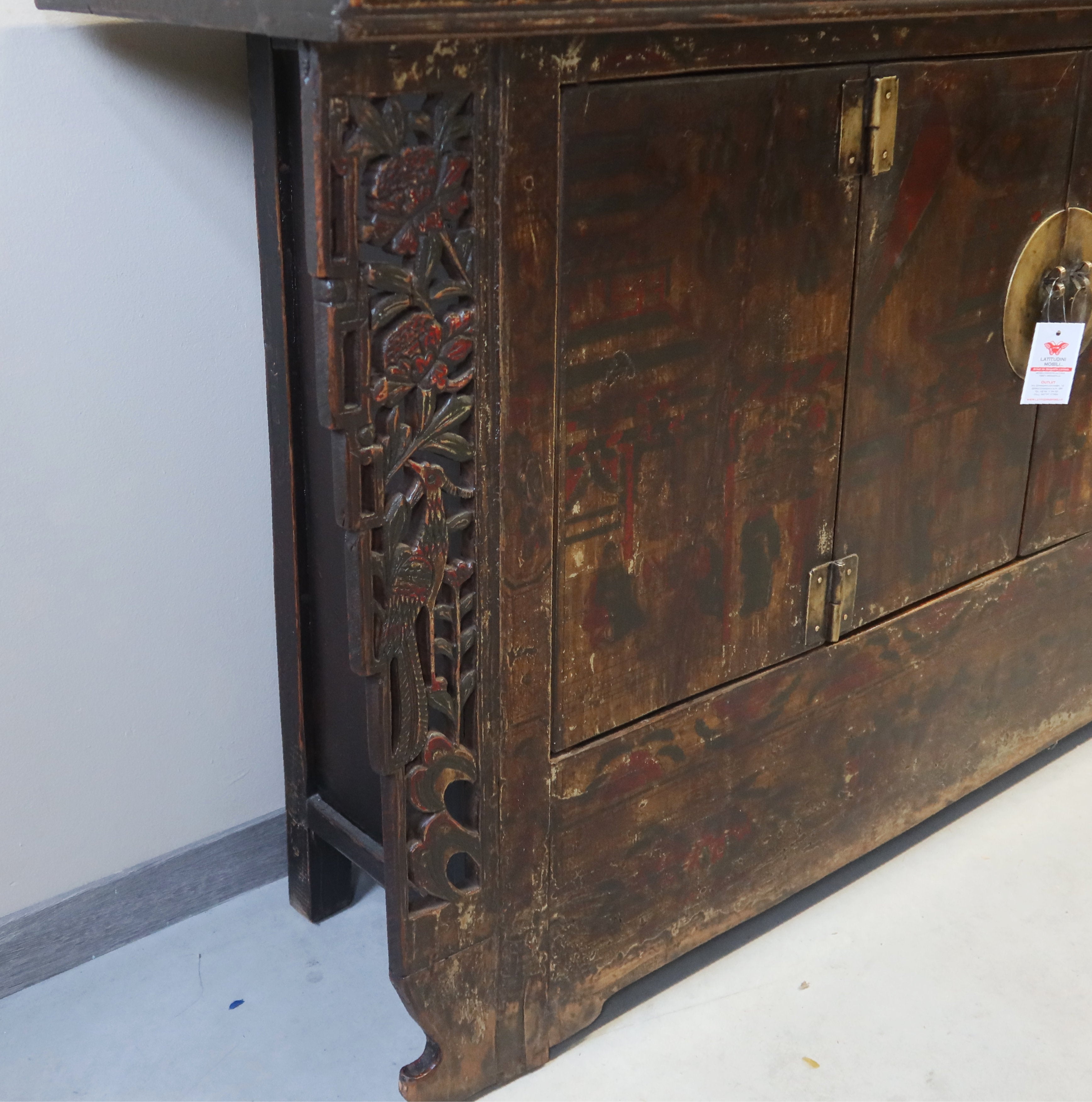 CREDENZA GANZU DEC LIEVE ALI INTAGLIATE