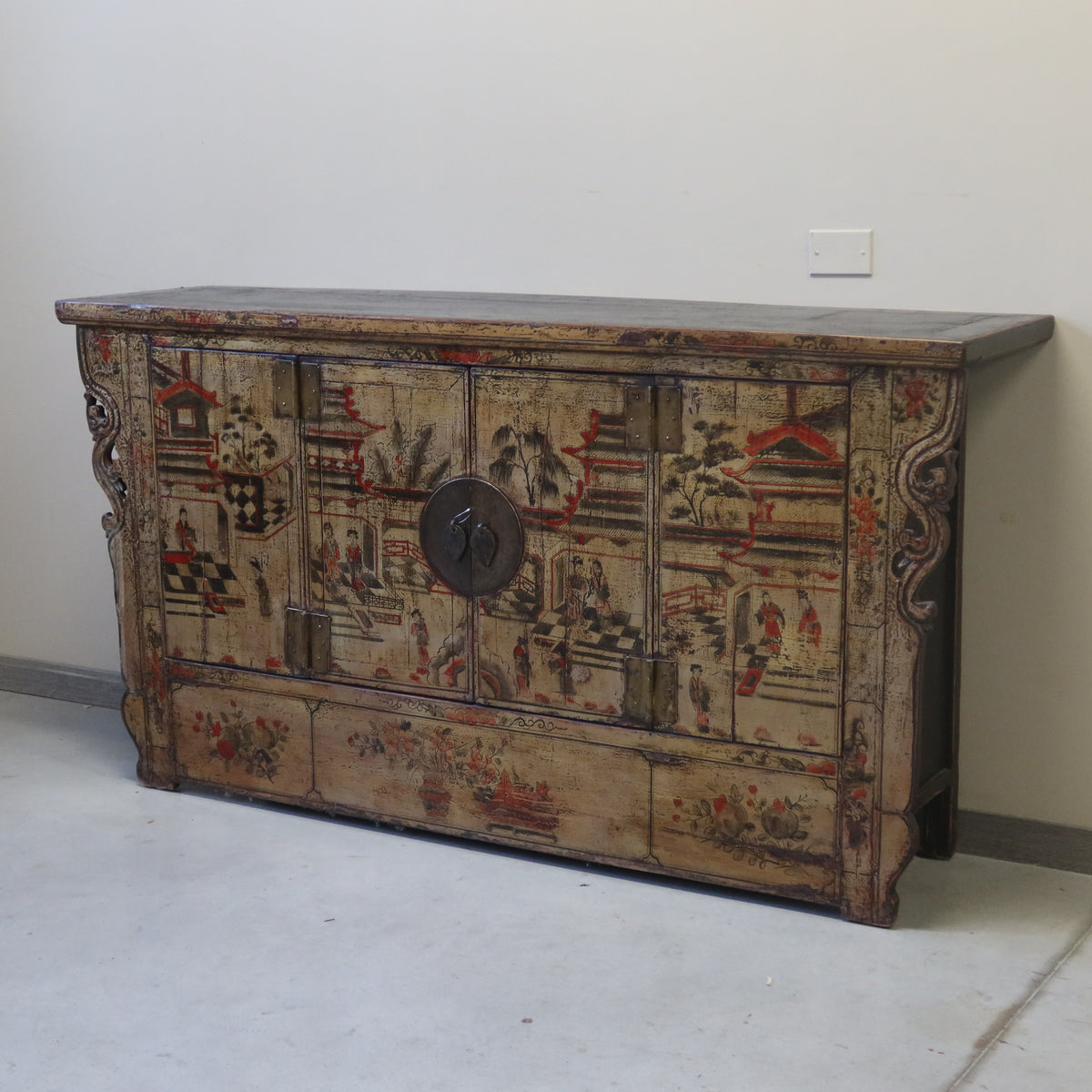 CREDENZA GANZU AD ALTARE ALI INTAGLIATE