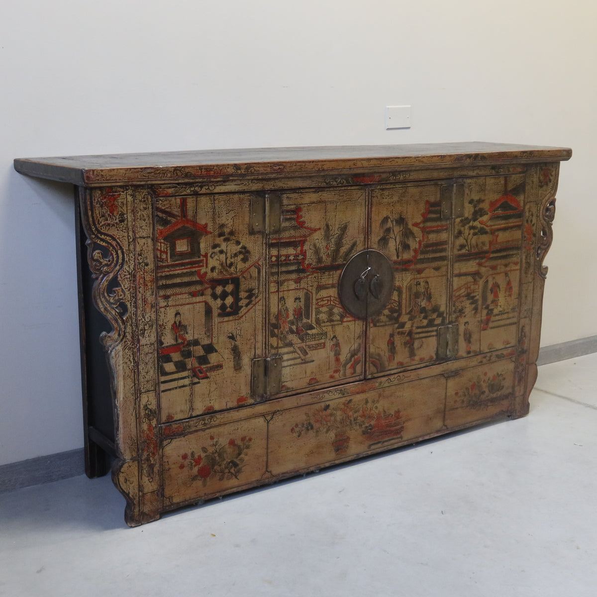 CREDENZA GANZU AD ALTARE ALI INTAGLIATE