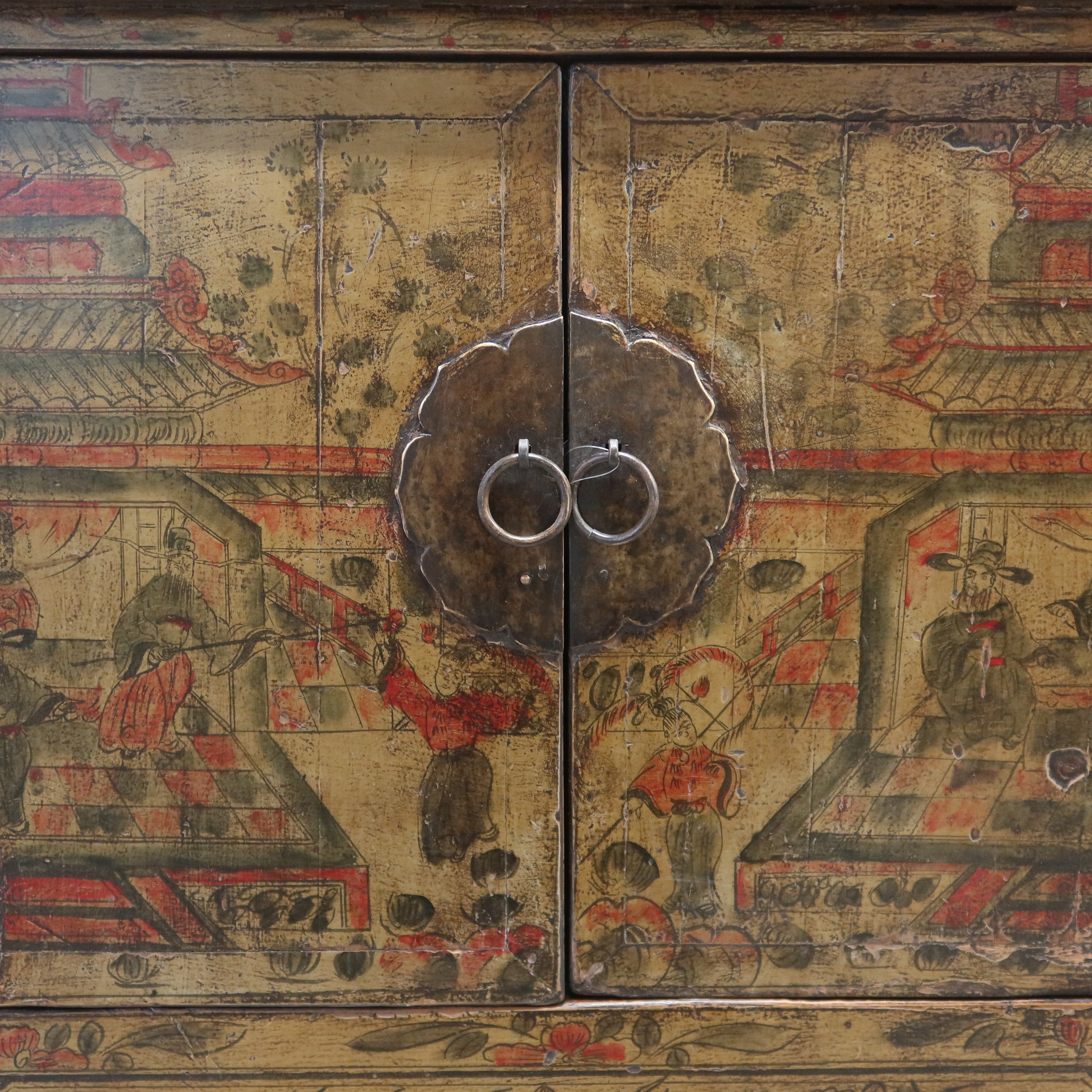 CREDENZA GANZU DECORATA TOP AGGETTANTE