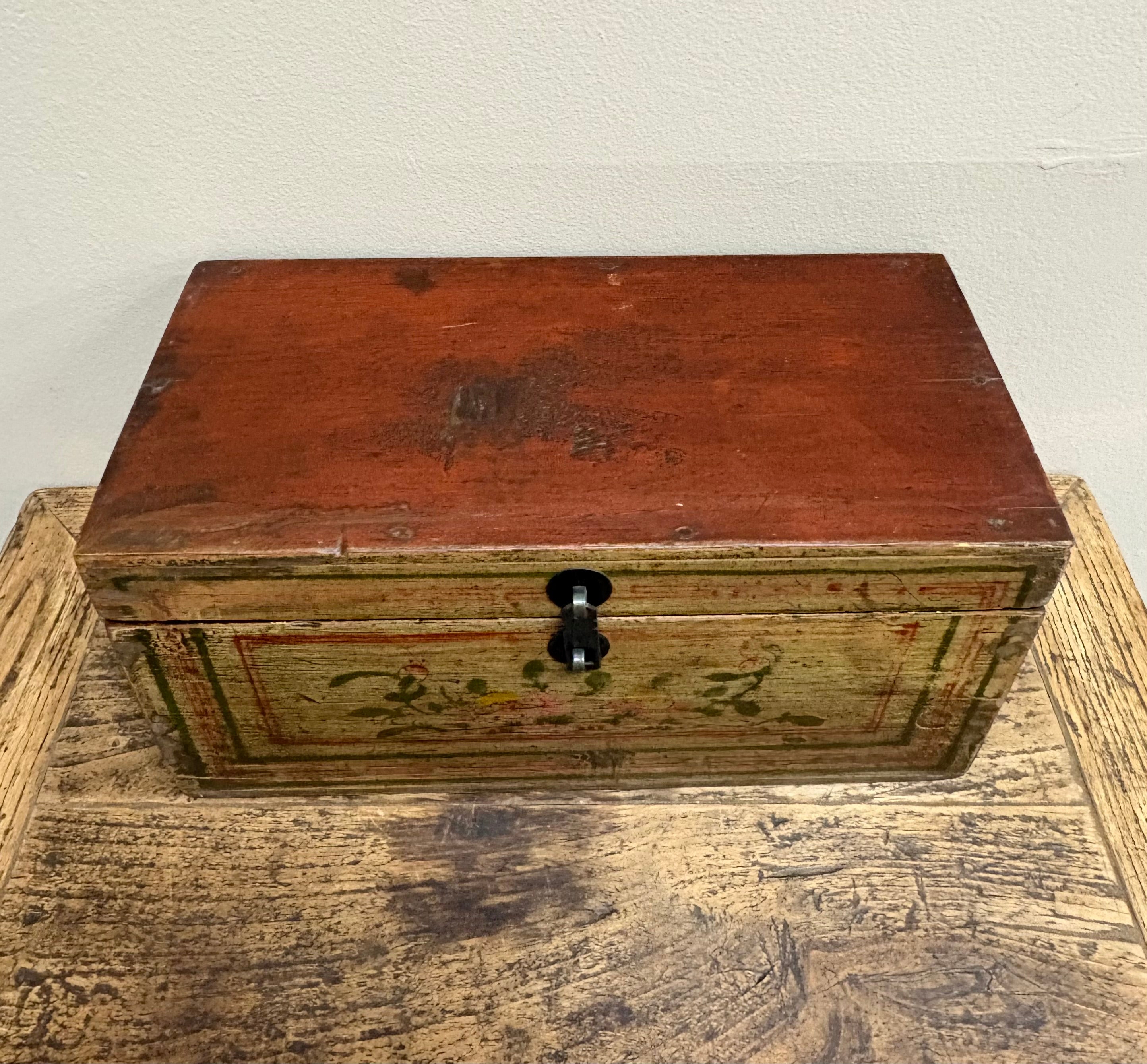 COFANETTO MONGOLIA DECORATO