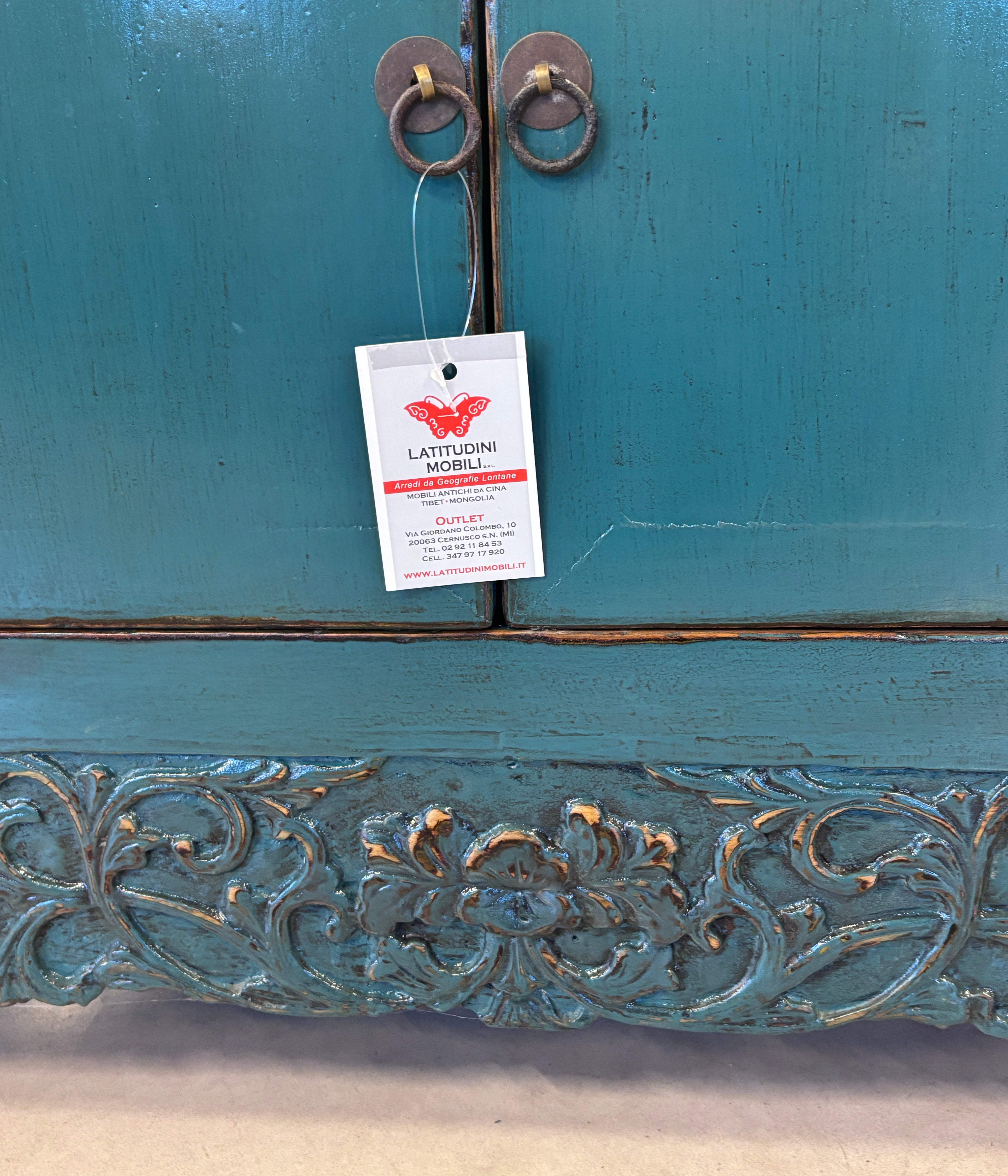 CASSAPANCA LACCATA DI TIANJIN CON GREMBIULE INTAGLIATO